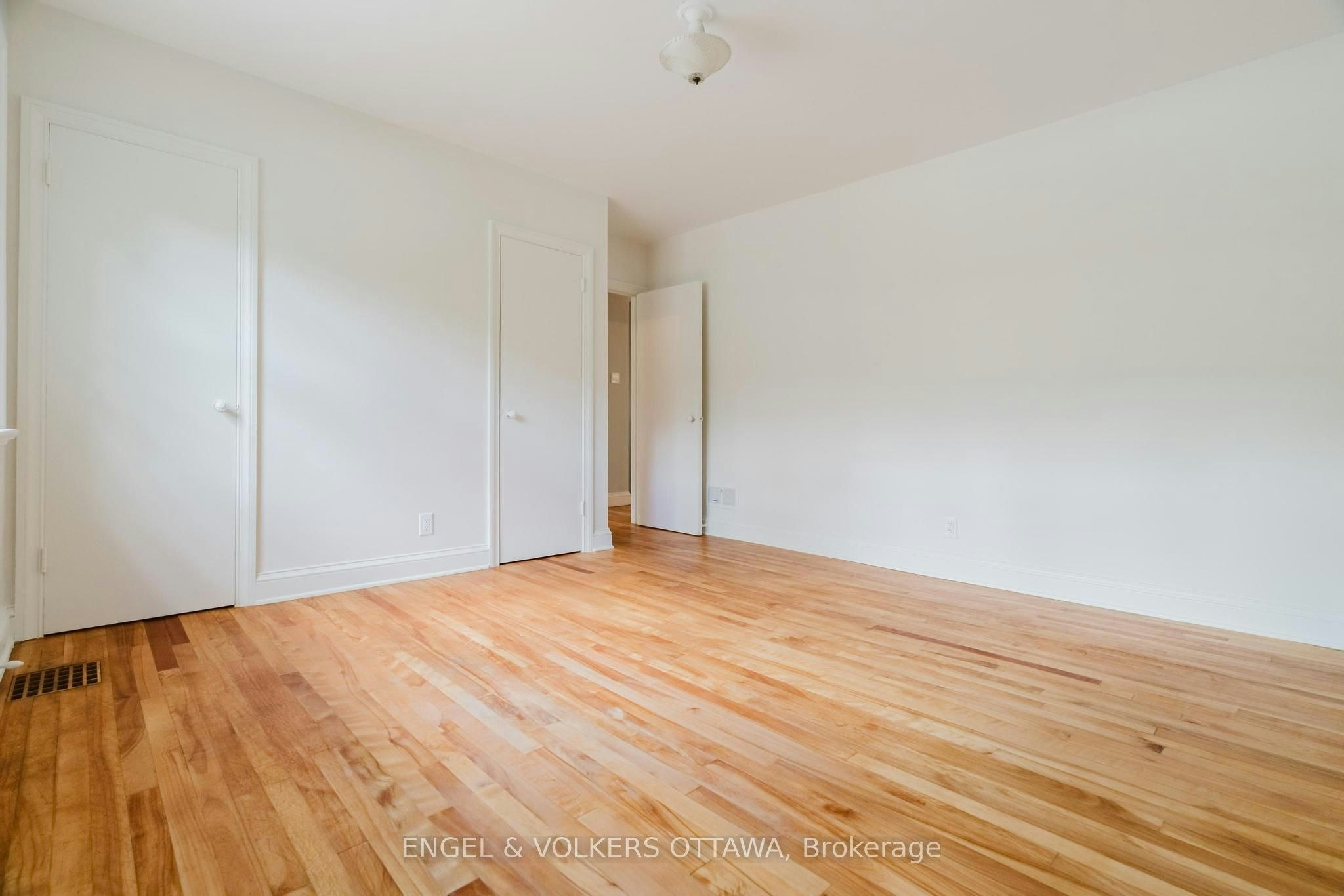 2028 Carling Avenue, Ottawa, ON, K2A 1G2 - 30