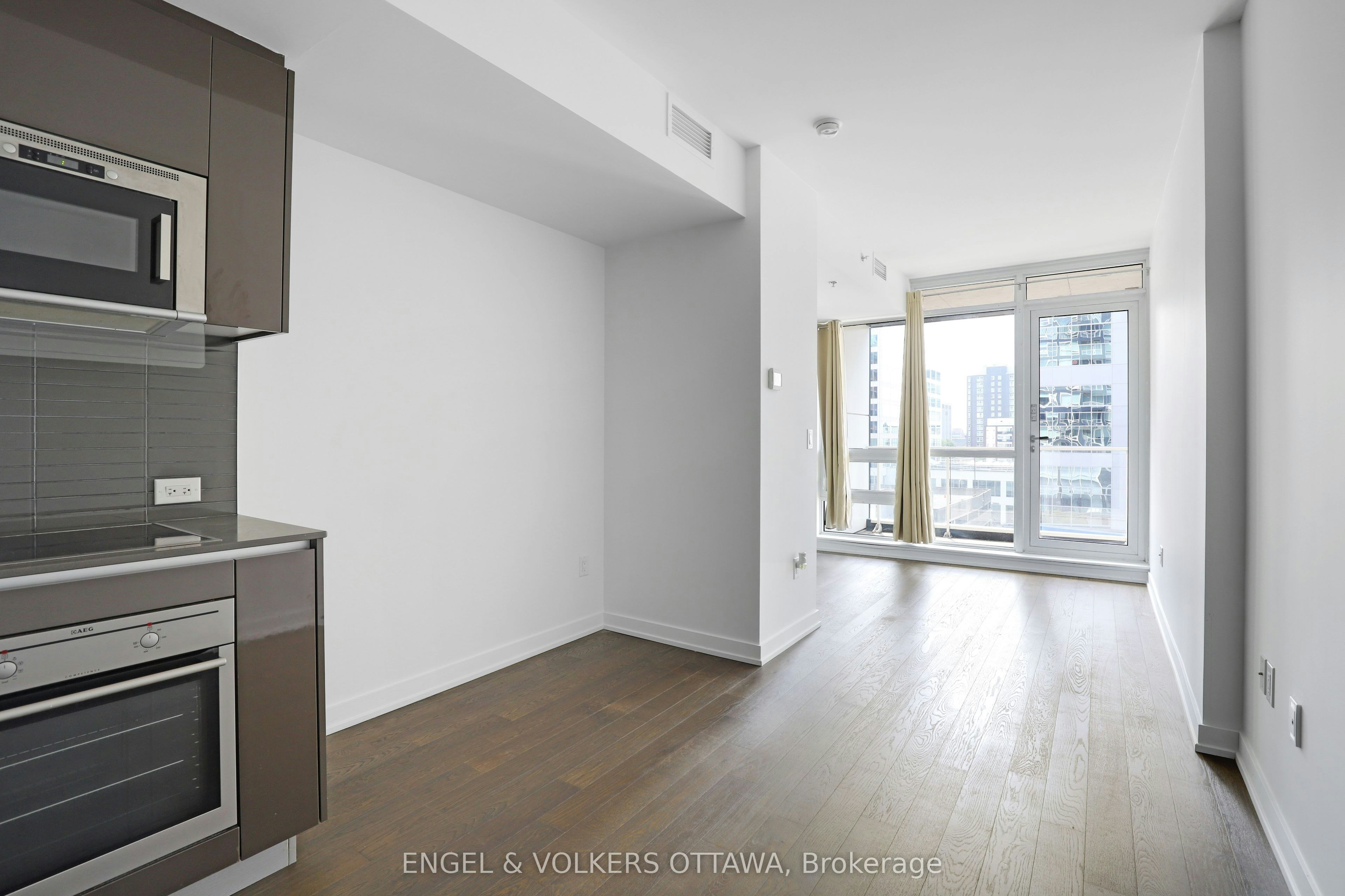 606-199 Slater Street, Ottawa, ON, K1P 0C8 - 4