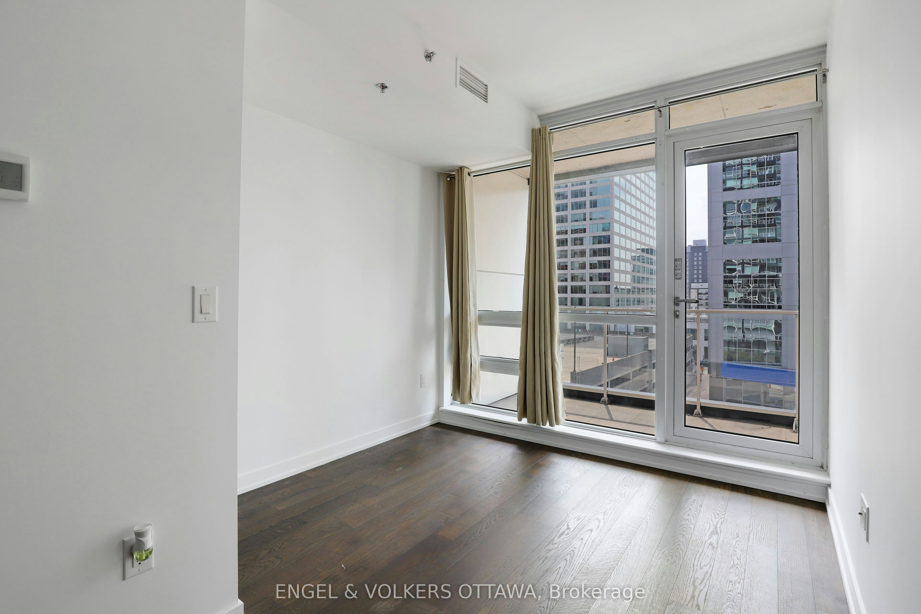 606-199 Slater Street, Ottawa, ON, K1P 0C8 - 11