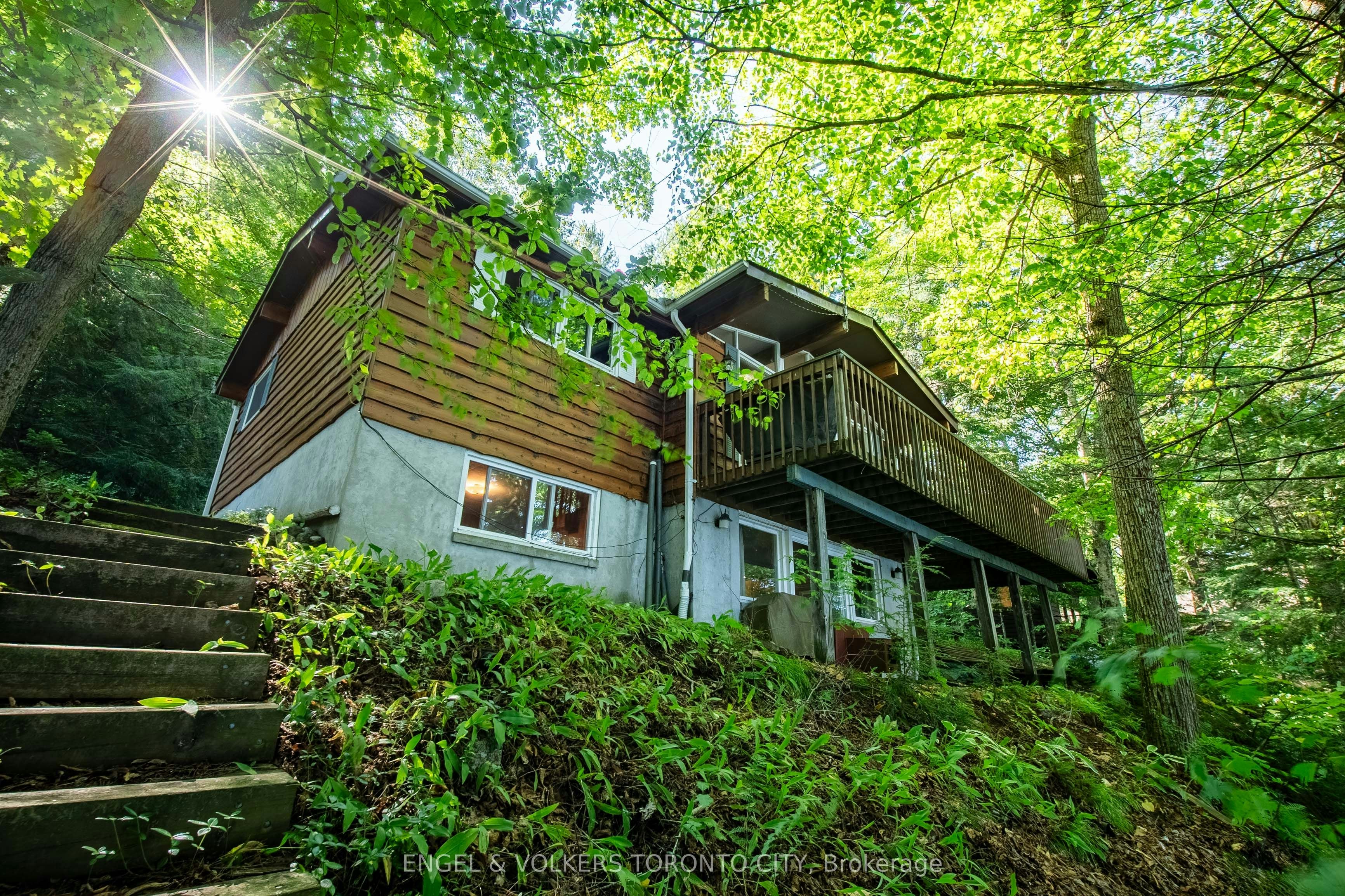 1032 Cliffdene Drive, Lake of Bays, ON, P0A 1H0