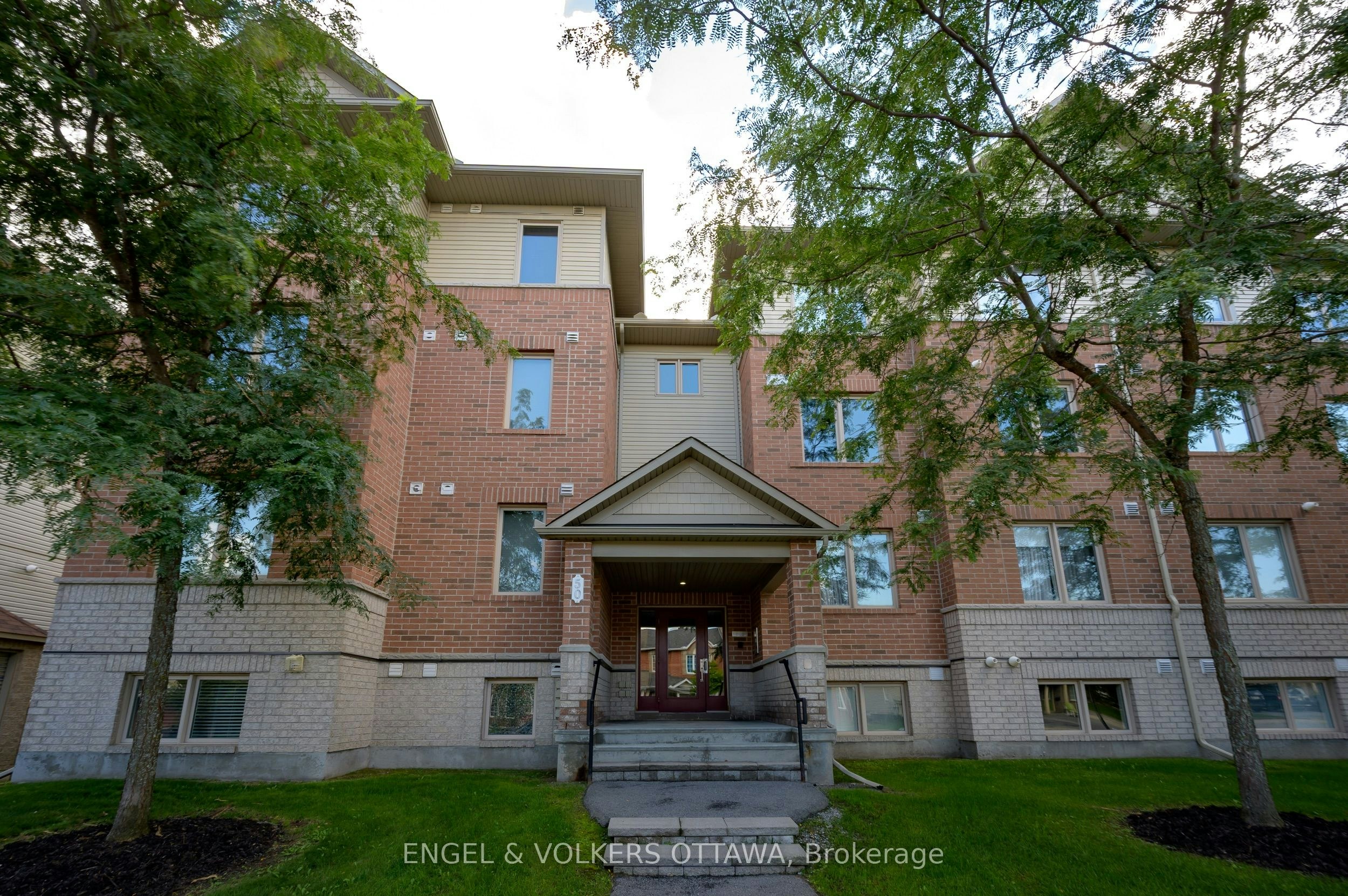 7-50 Barnstone Drive, Ottawa, ON, K2G 6X2