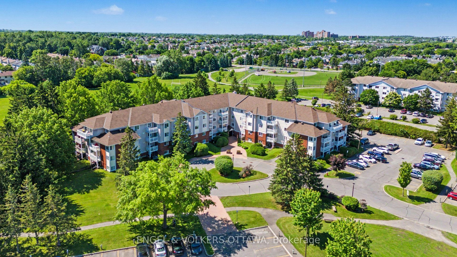 106-268 Lorry Greenberg Drive, Ottawa, ON, K1T 3K1
