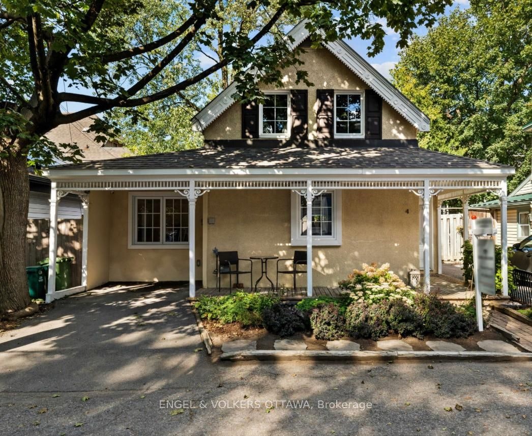 4 Avon Lane, Ottawa, ON, K1M 1T9
