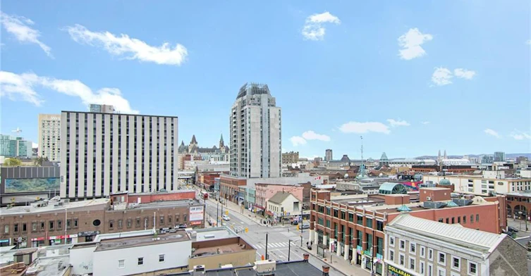 904-200 Rideau Street, Ottawa, ON, K1N 5Y1 - 4