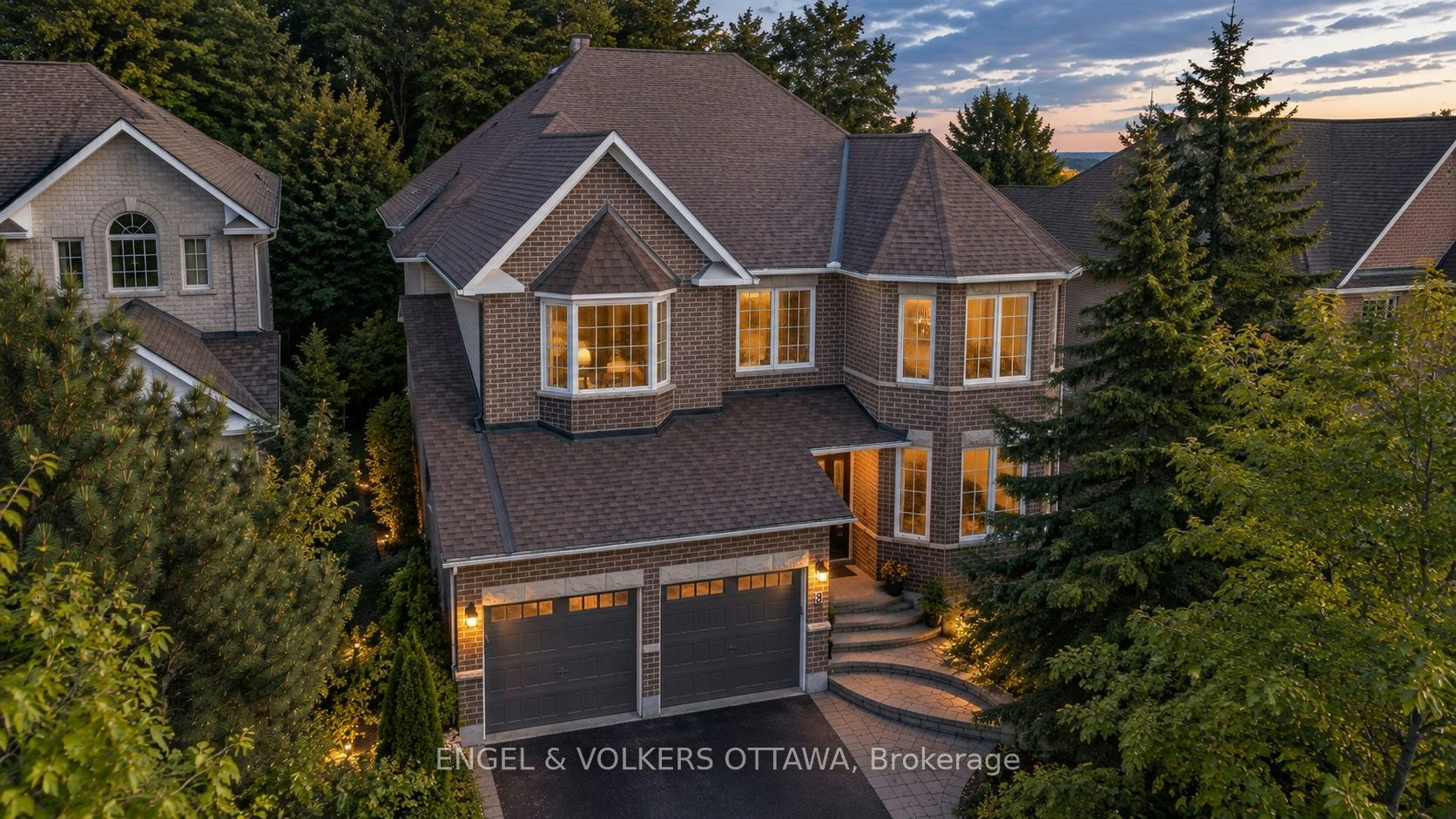 8 Glenrill Place, Ottawa, ON, K2M 2T6