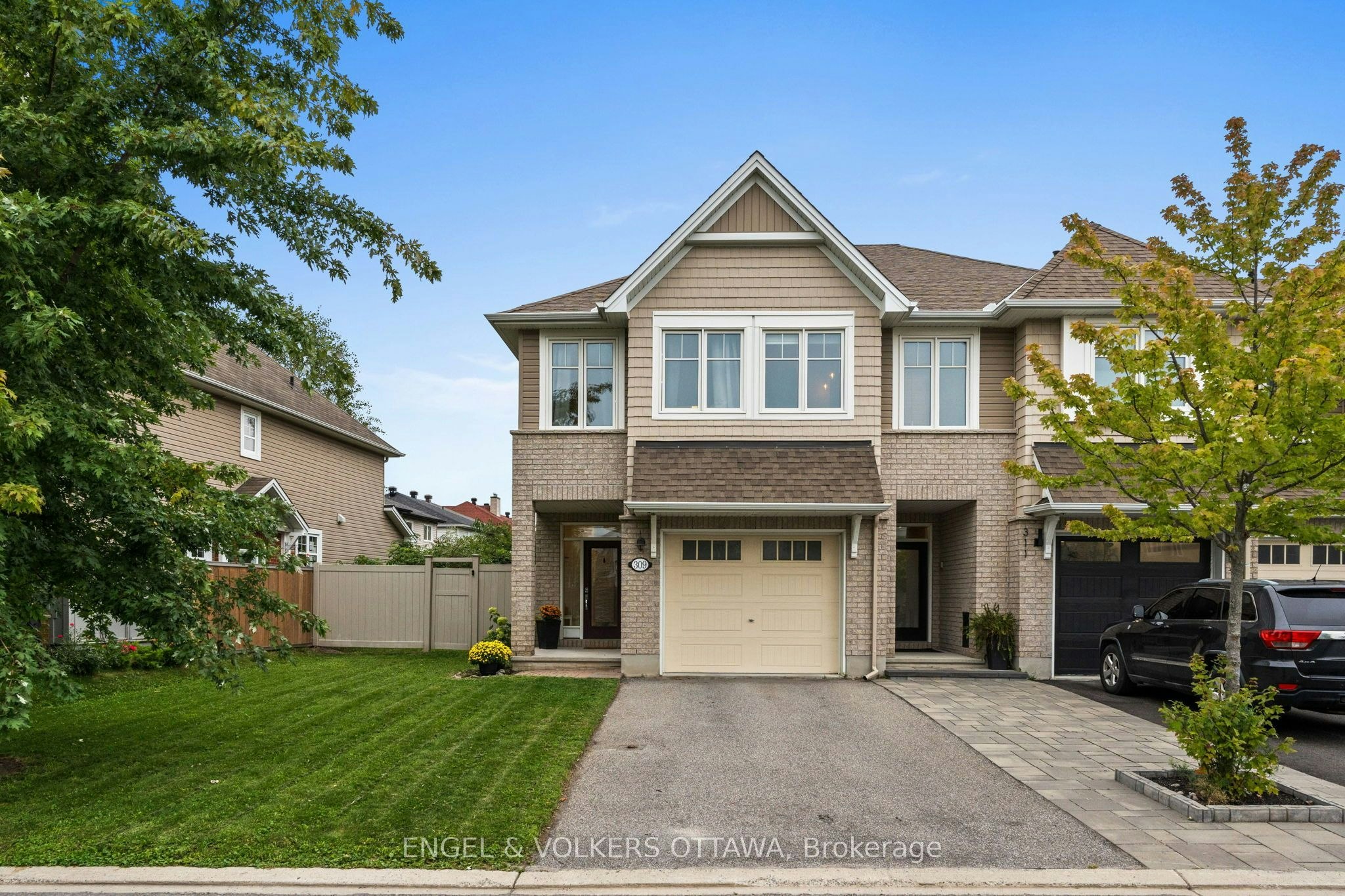 309 Alasken Drive, Ottawa, ON, K1T 0M3