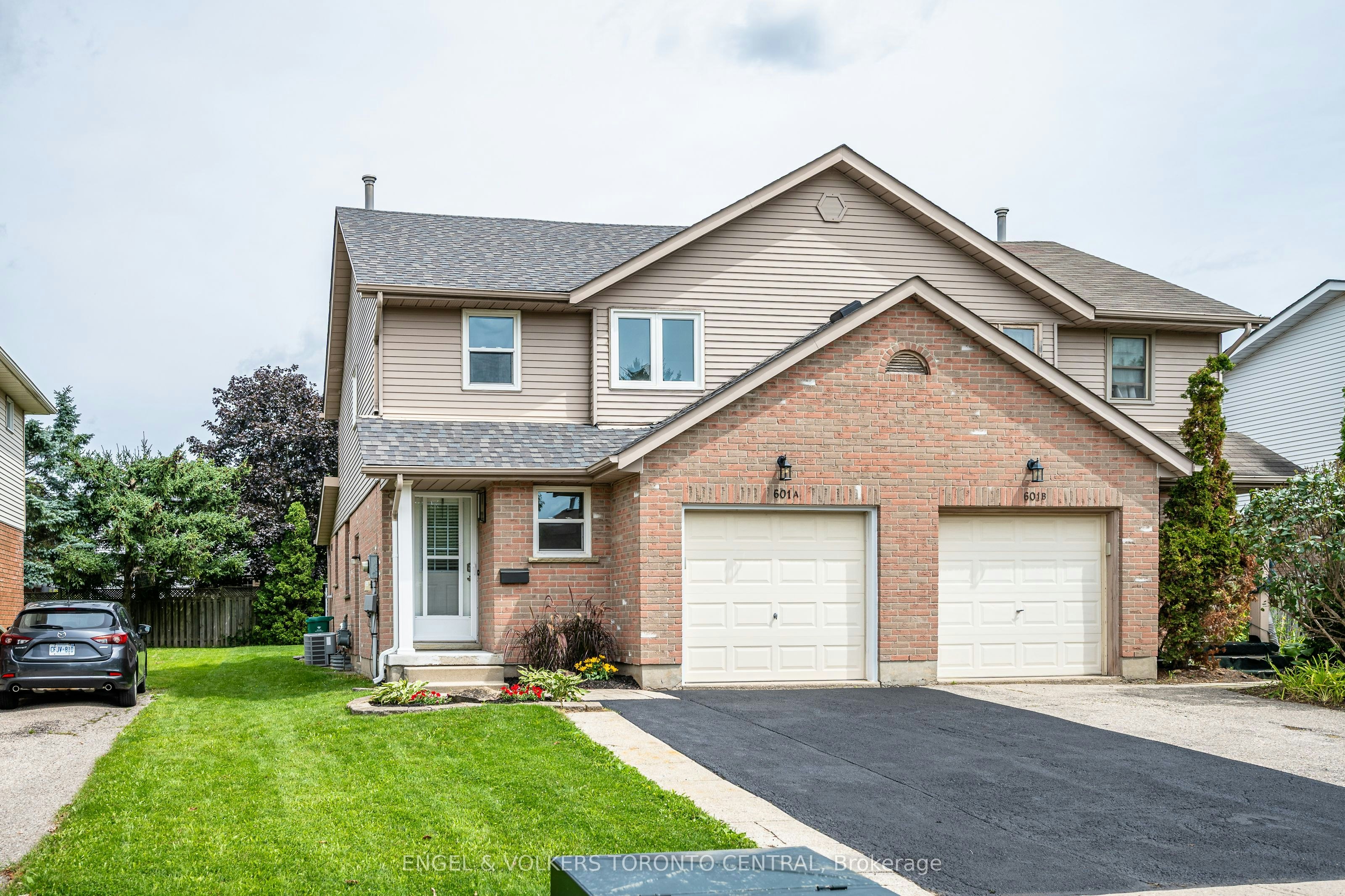 601 Pinerow Crescent, Waterloo, ON, N2T 2K6