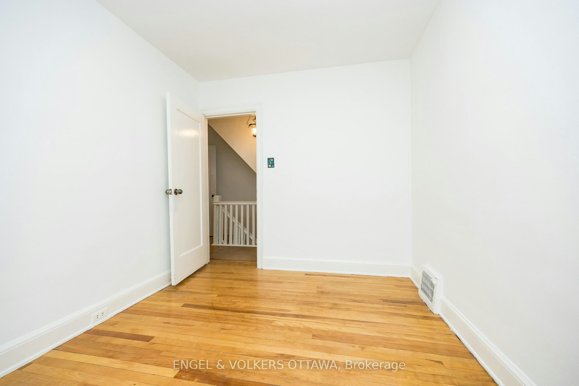 49 Geneva Street, Ottawa, ON, K1Y 3N6 - 18