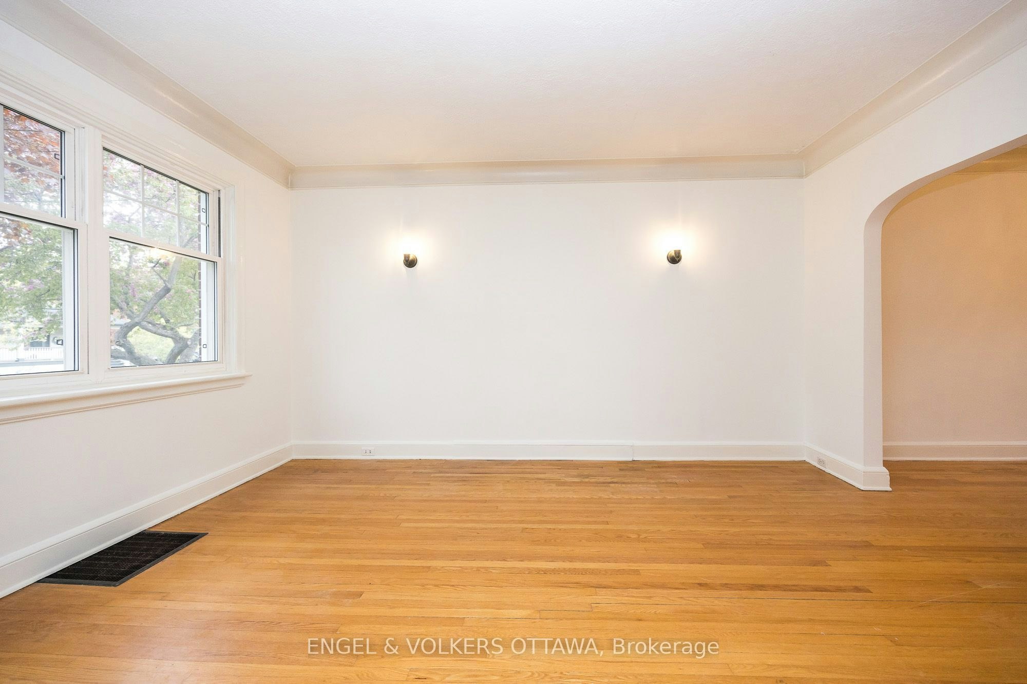 49 Geneva Street, Ottawa, ON, K1Y 3N6 - 8