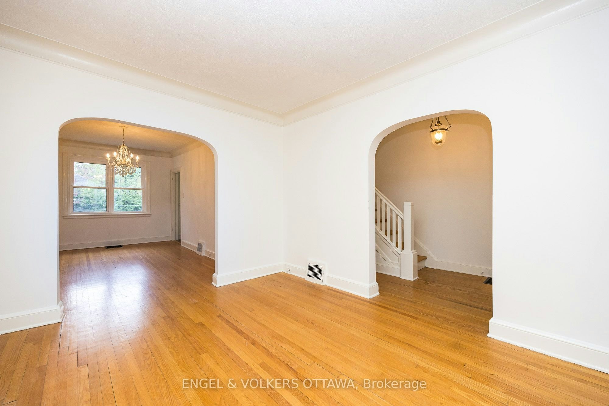 49 Geneva Street, Ottawa, ON, K1Y 3N6 - 9
