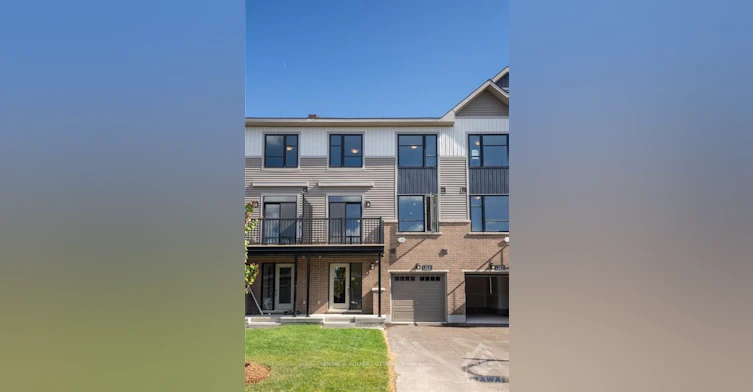 313 Gisborne Place, Ottawa, ON, K2W 0L2 - 2