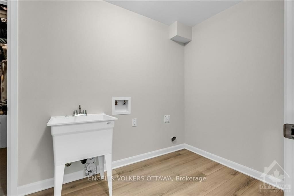 313 Gisborne Place, Ottawa, ON, K2W 0L2 - 7