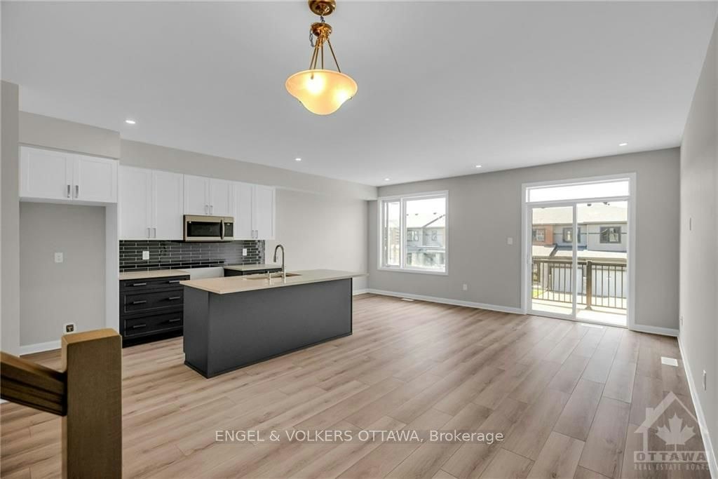 313 Gisborne Place, Ottawa, ON, K2W 0L2 - 11