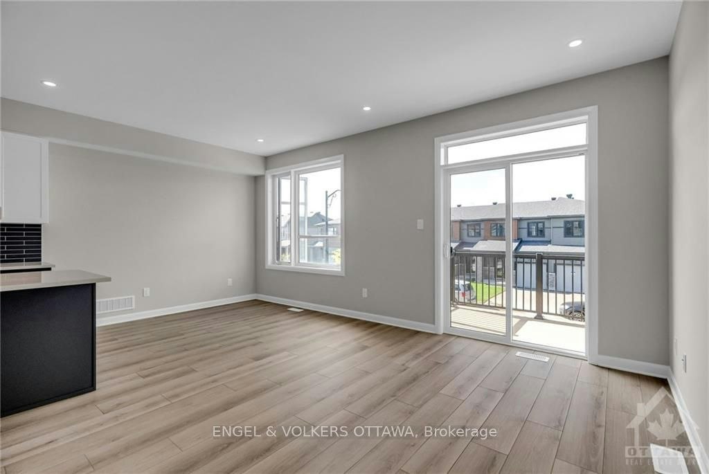 313 Gisborne Place, Ottawa, ON, K2W 0L2 - 16