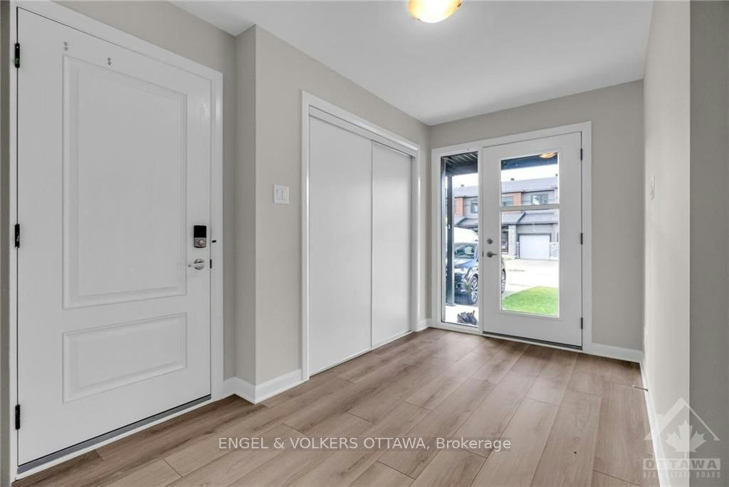 313 Gisborne Place, Ottawa, ON, K2W 0L2 - 5