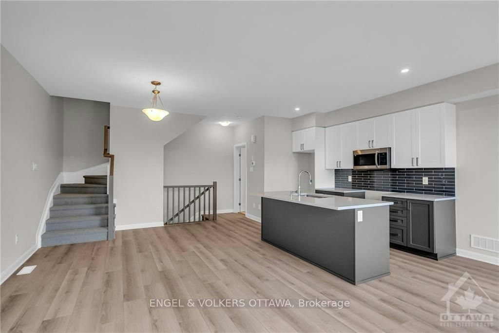 313 Gisborne Place, Ottawa, ON, K2W 0L2 - 8