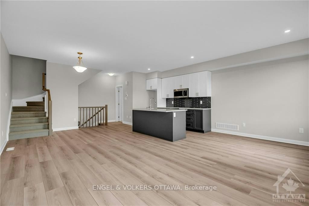 313 Gisborne Place, Ottawa, ON, K2W 0L2 - 10
