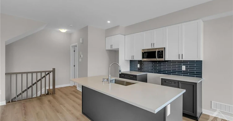 313 Gisborne Place, Ottawa, ON, K2W 0L2 - 13