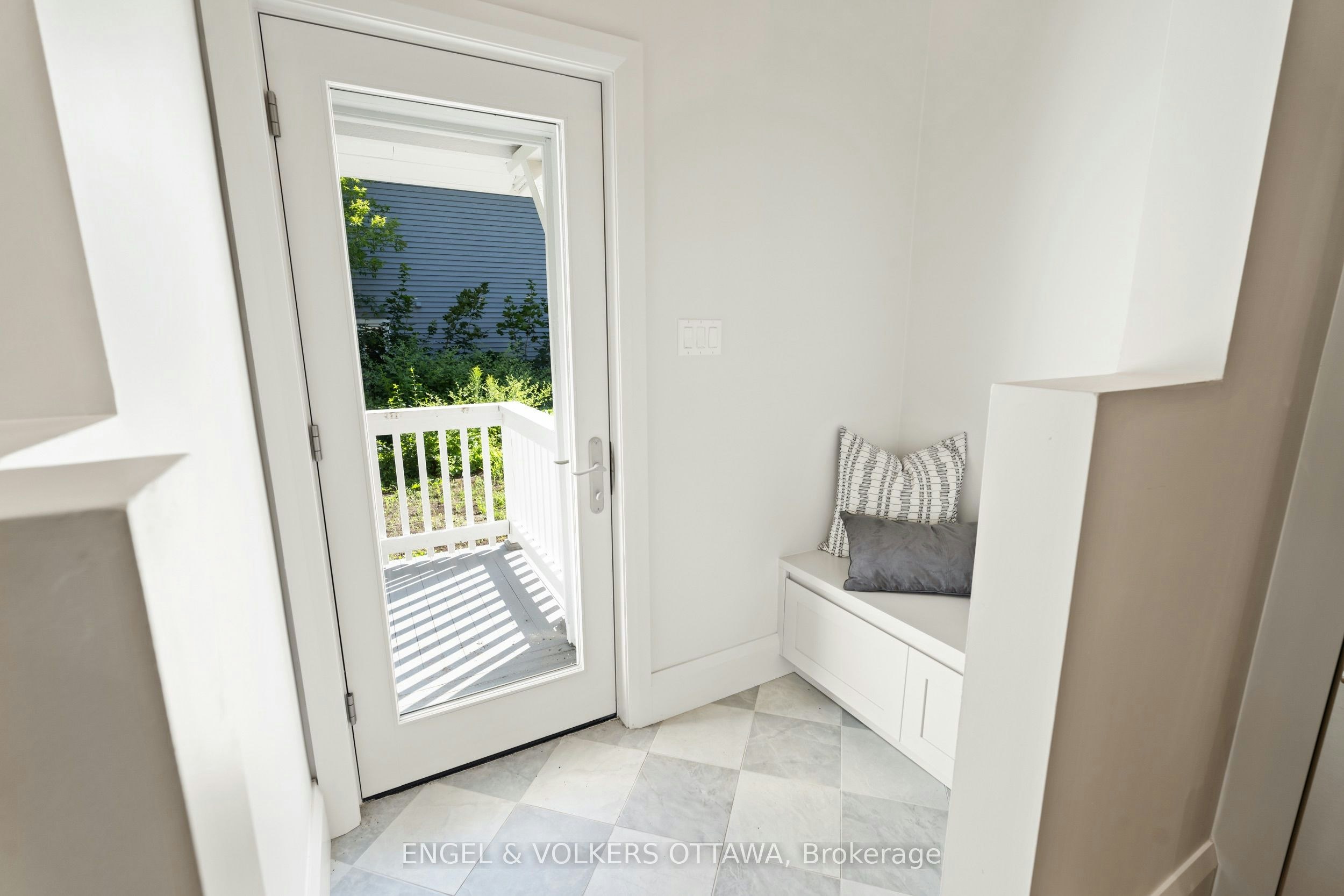 35 Mackay Street, Ottawa, ON, K1M 2B2 - 19
