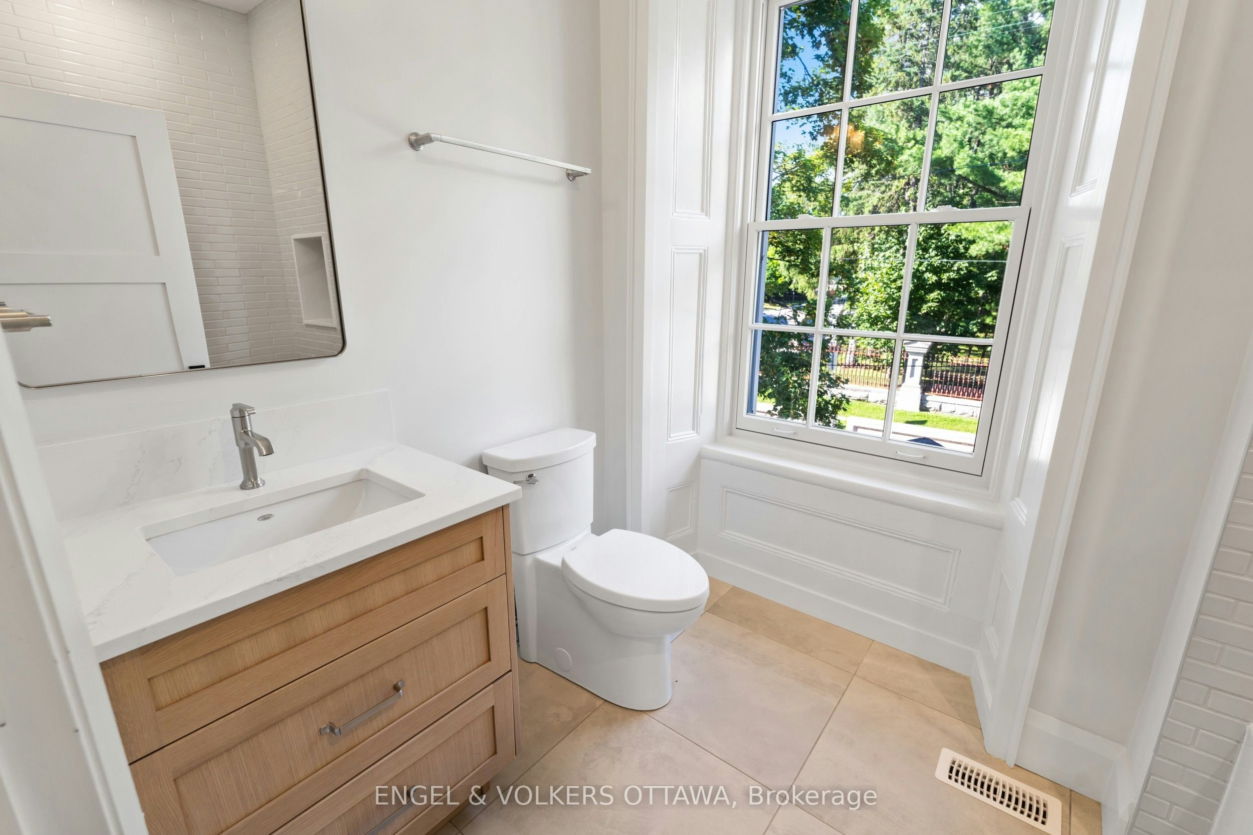35 Mackay Street, Ottawa, ON, K1M 2B2 - 28