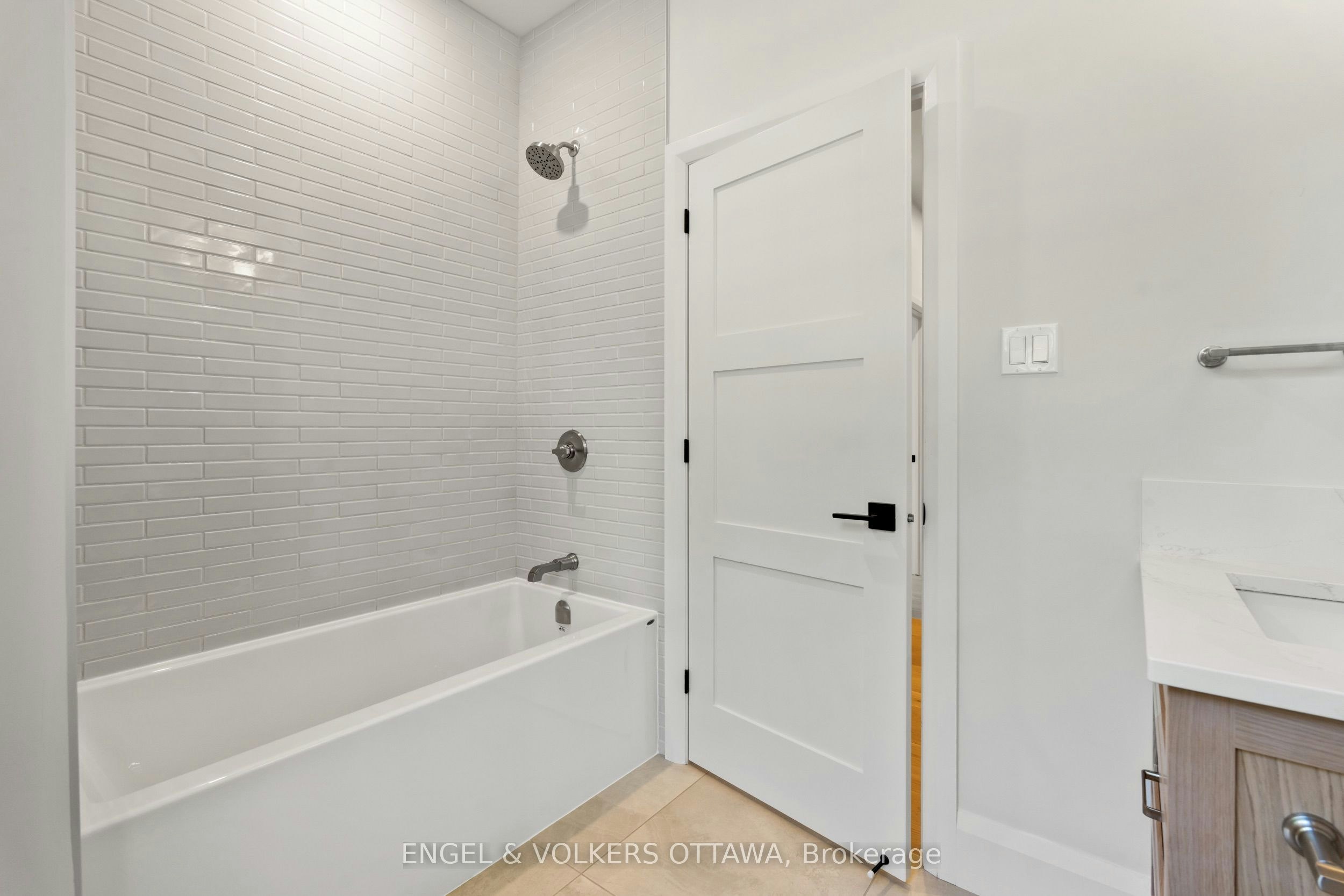 35 Mackay Street, Ottawa, ON, K1M 2B2 - 29