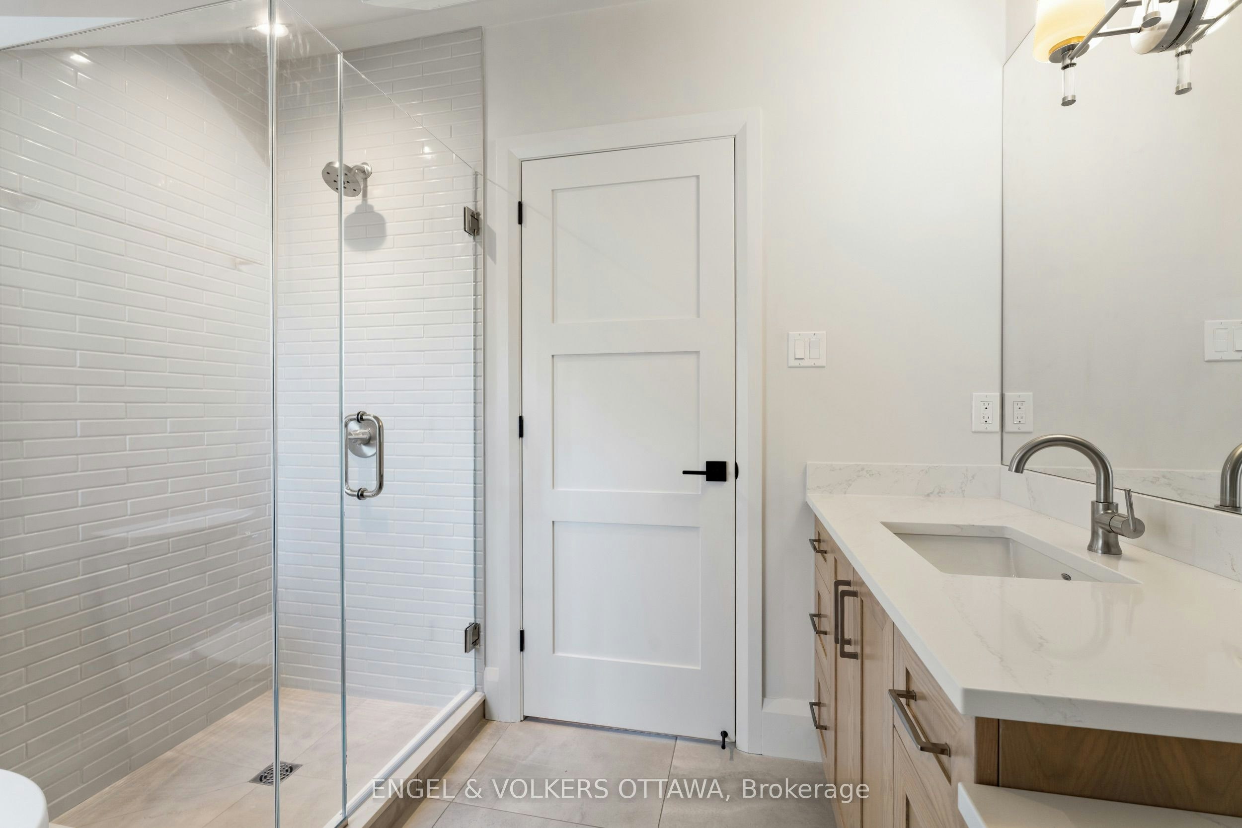 35 Mackay Street, Ottawa, ON, K1M 2B2 - 31