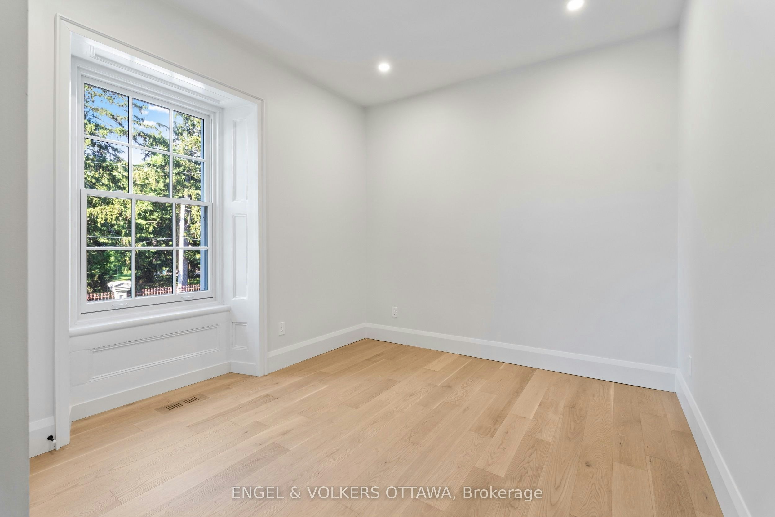 35 Mackay Street, Ottawa, ON, K1M 2B2 - 25