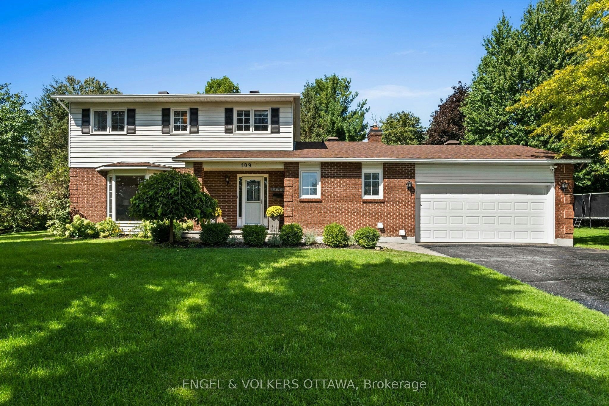 109 Inniskillin Drive, Ottawa, ON, K0A 1L0