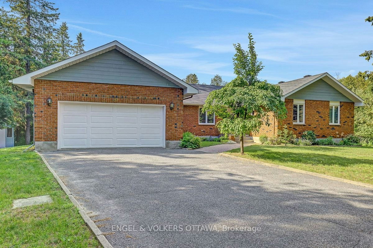 132 Grey Stone Drive, Ottawa, ON, K0A 1L0