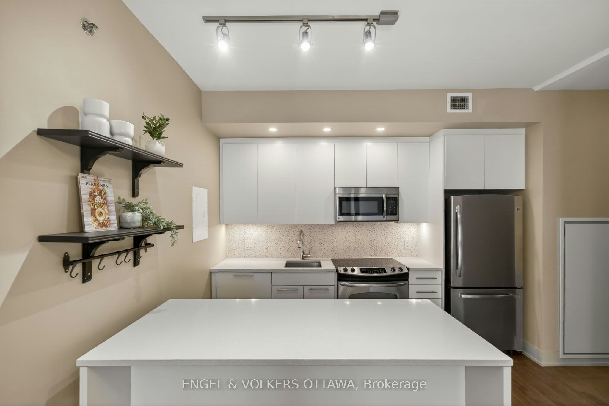 108 Richmond 507 Road, Ottawa, ON, K1Z 6V9 - 9