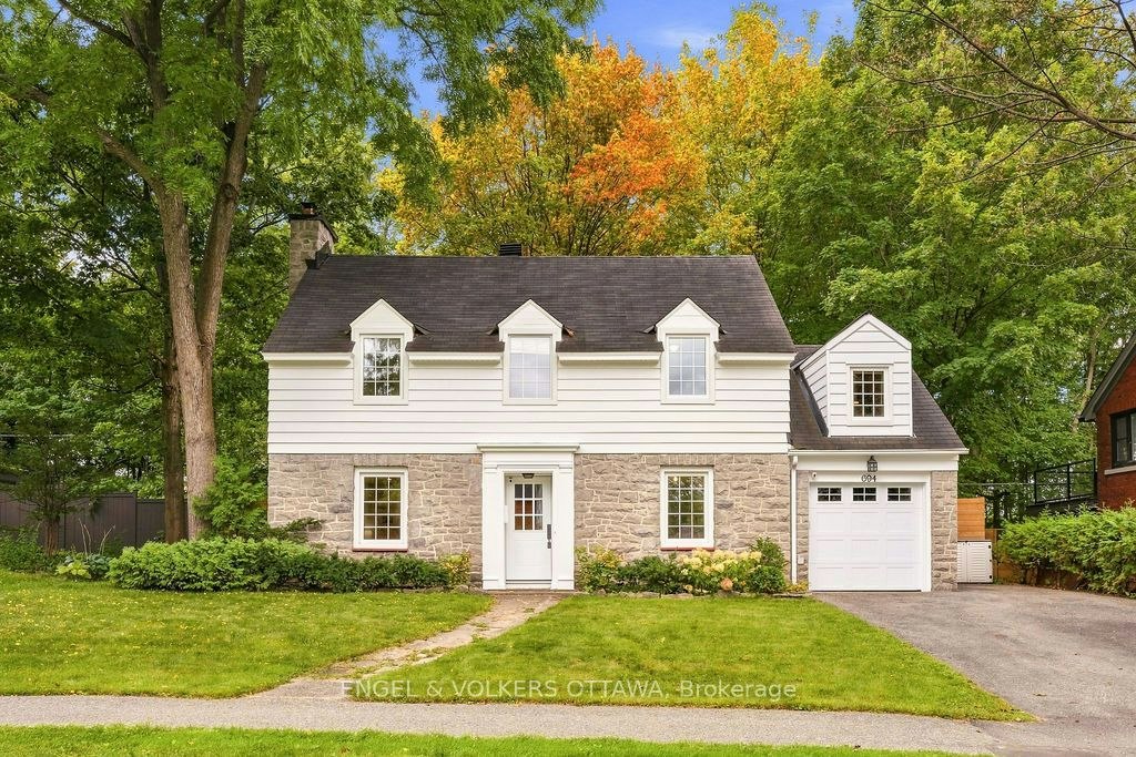 694 Island Park Drive, Ottawa, ON, K1Y 0B7