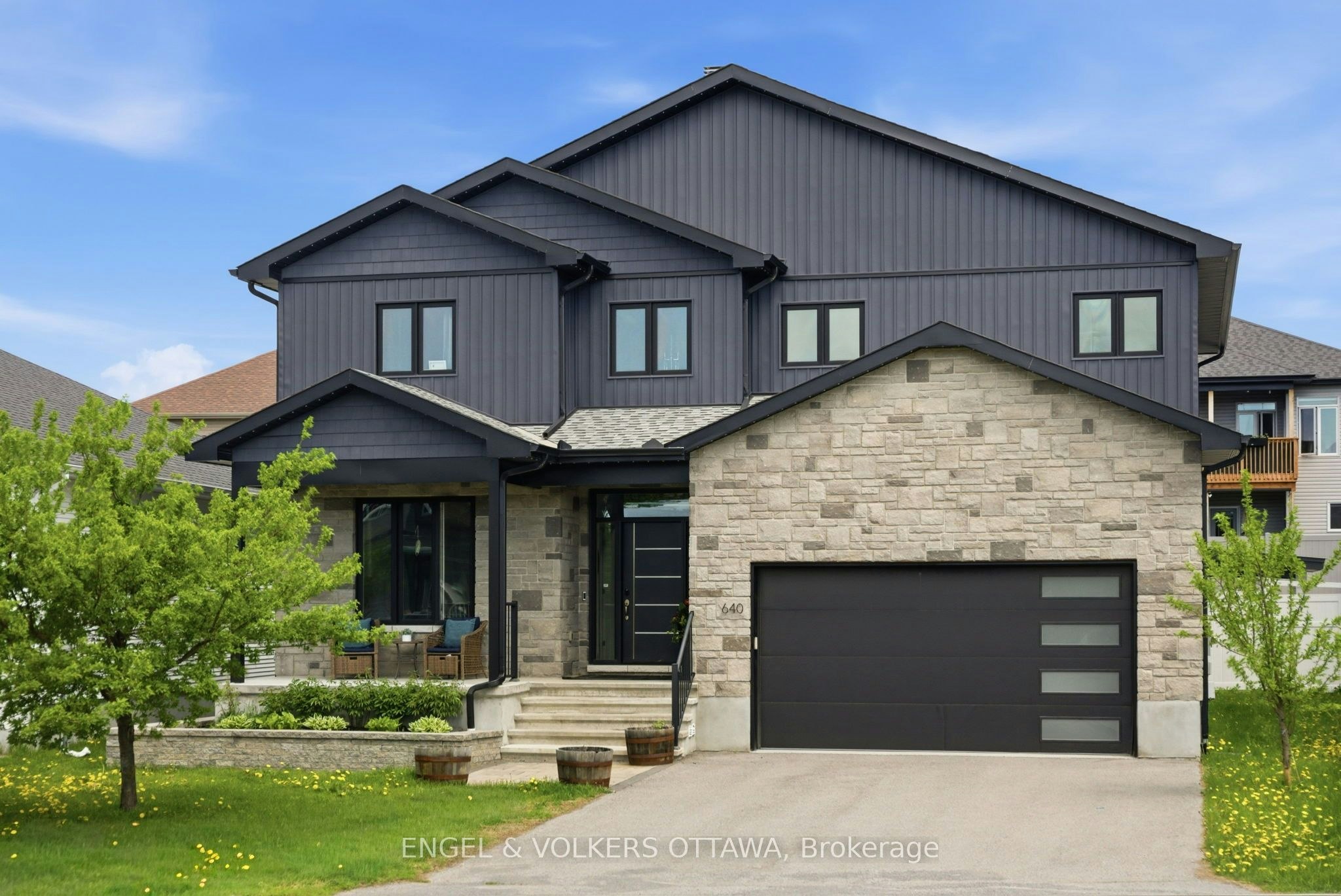 640 Meadowridge Circle, Ottawa, ON, K0A 1L0