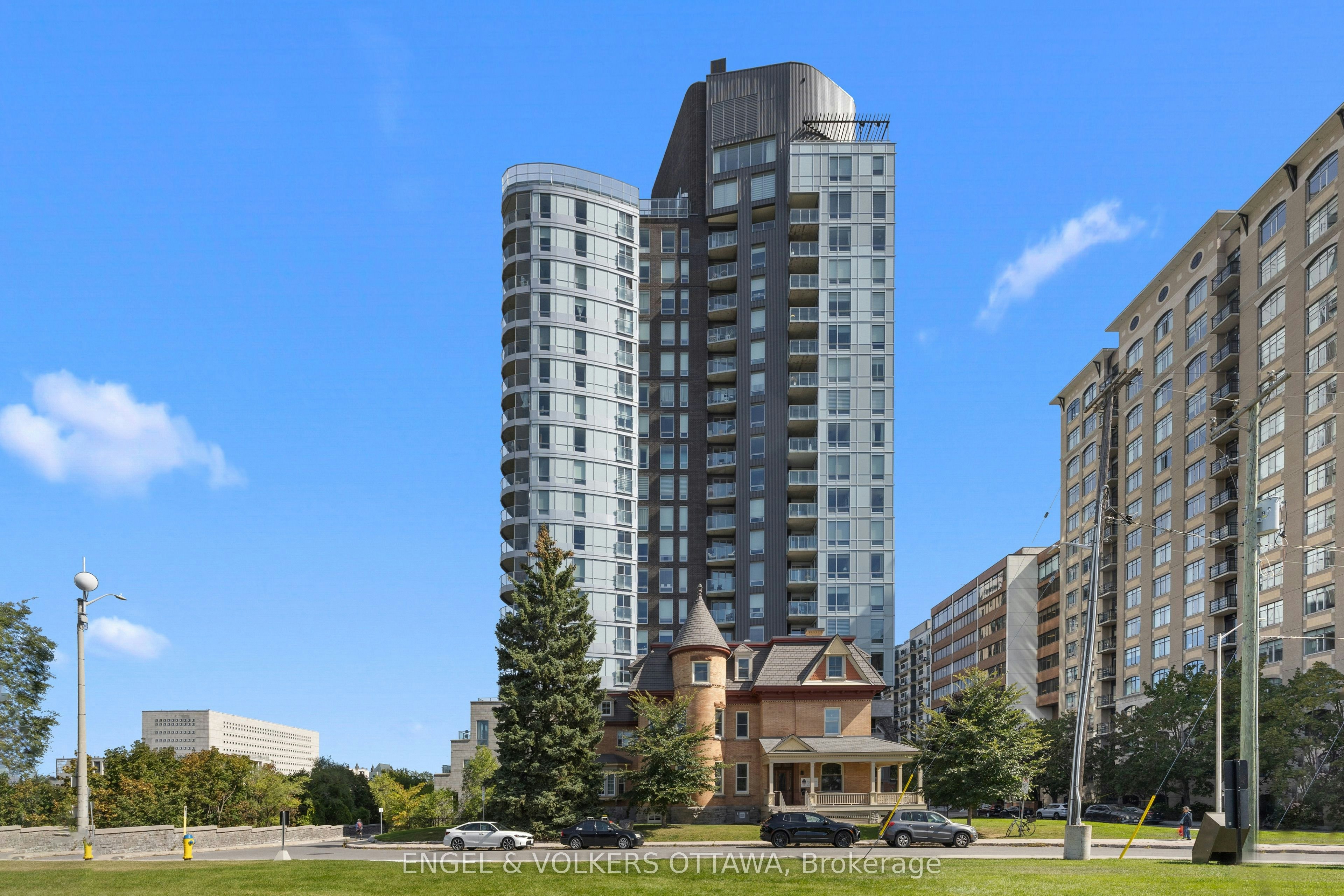 701-428 Sparks Street, Ottawa, ON, K1R 0B3