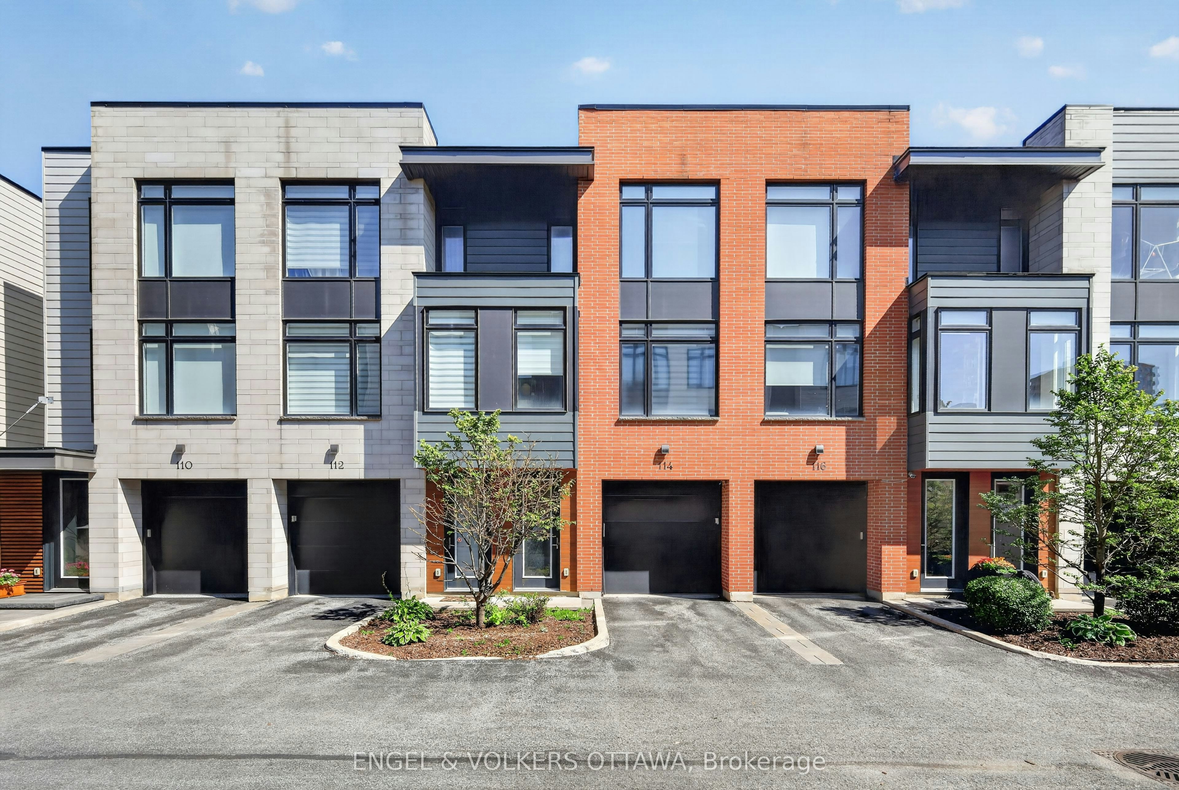 114 Jemruss Private, Ottawa, ON, K1R 0B7
