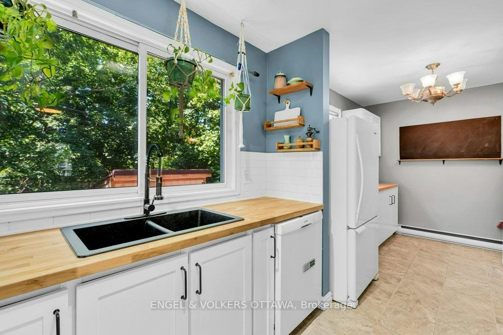 878 Grenon Avenue, Ottawa, ON, K2B 6G3 - 14