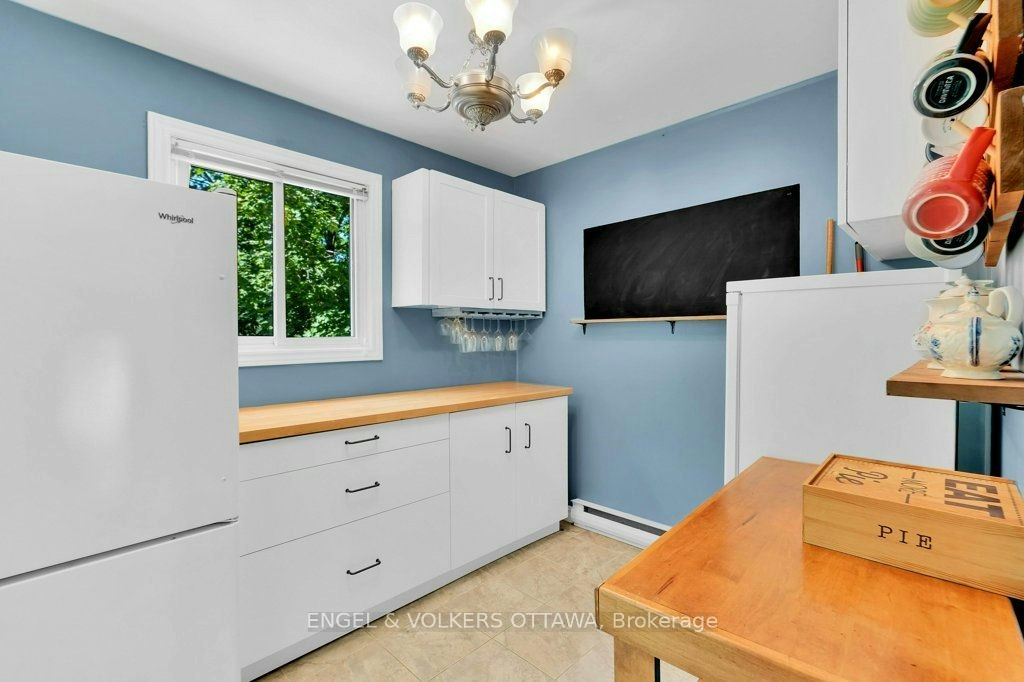 878 Grenon Avenue, Ottawa, ON, K2B 6G3 - 16