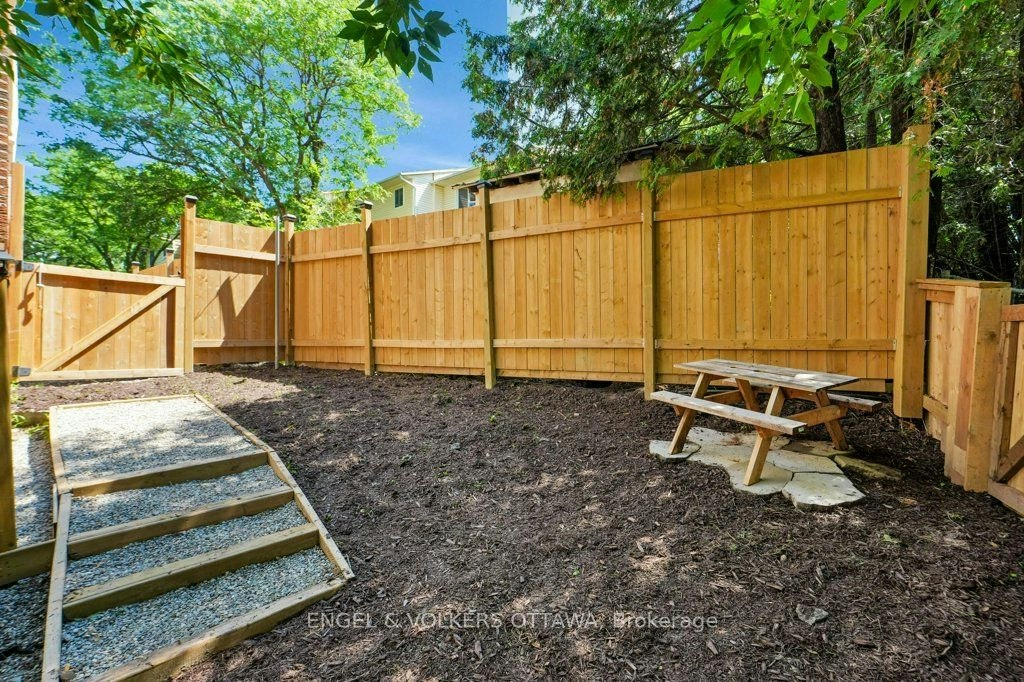 878 Grenon Avenue, Ottawa, ON, K2B 6G3 - 36