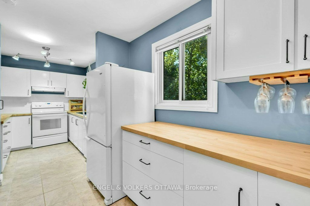 878 Grenon Avenue, Ottawa, ON, K2B 6G3 - 18