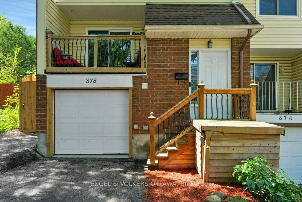 878 Grenon Avenue, Ottawa, ON, K2B 6G3 - 2