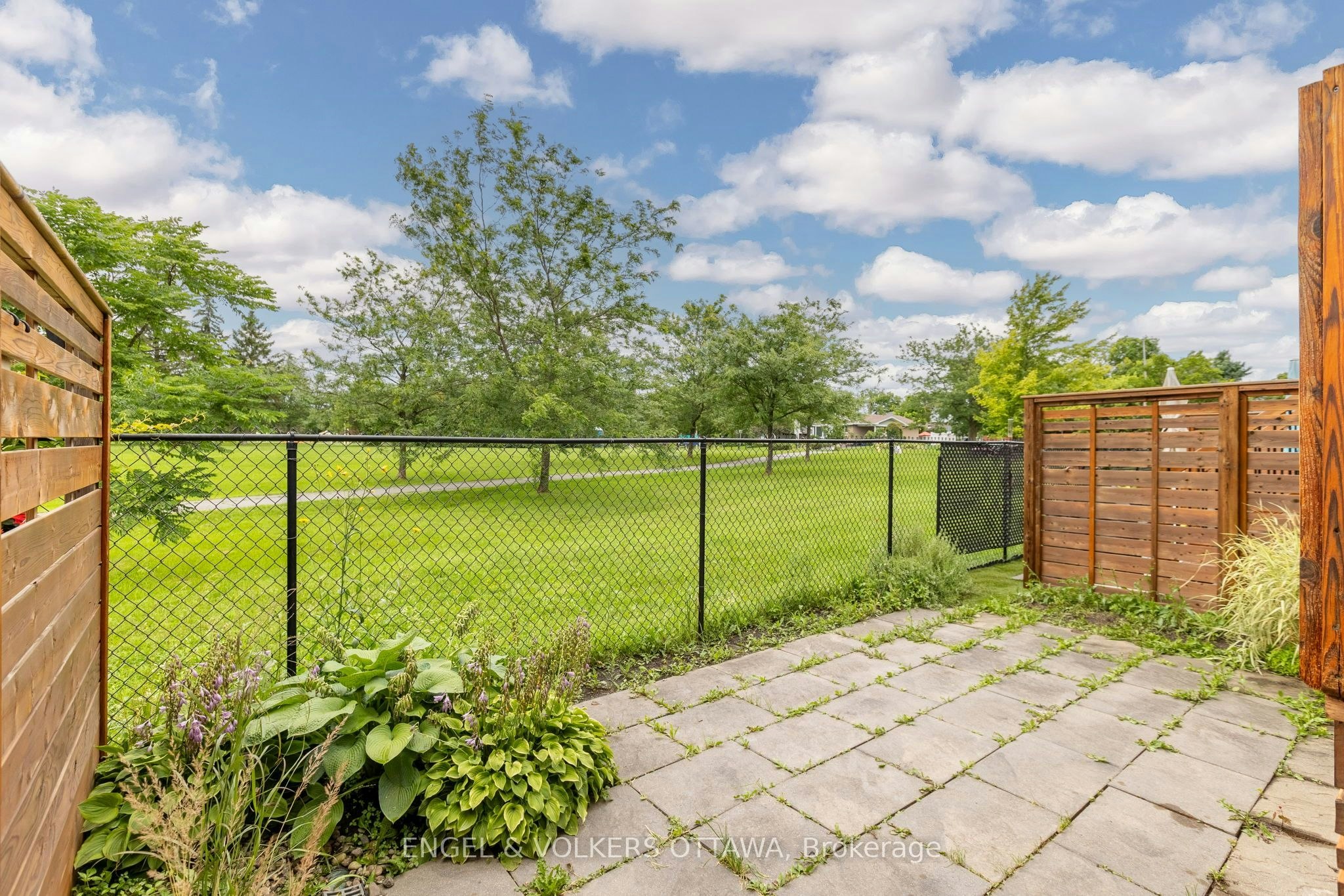 108 Manorhill Private, Ottawa, ON, K1H 2J4 - 27