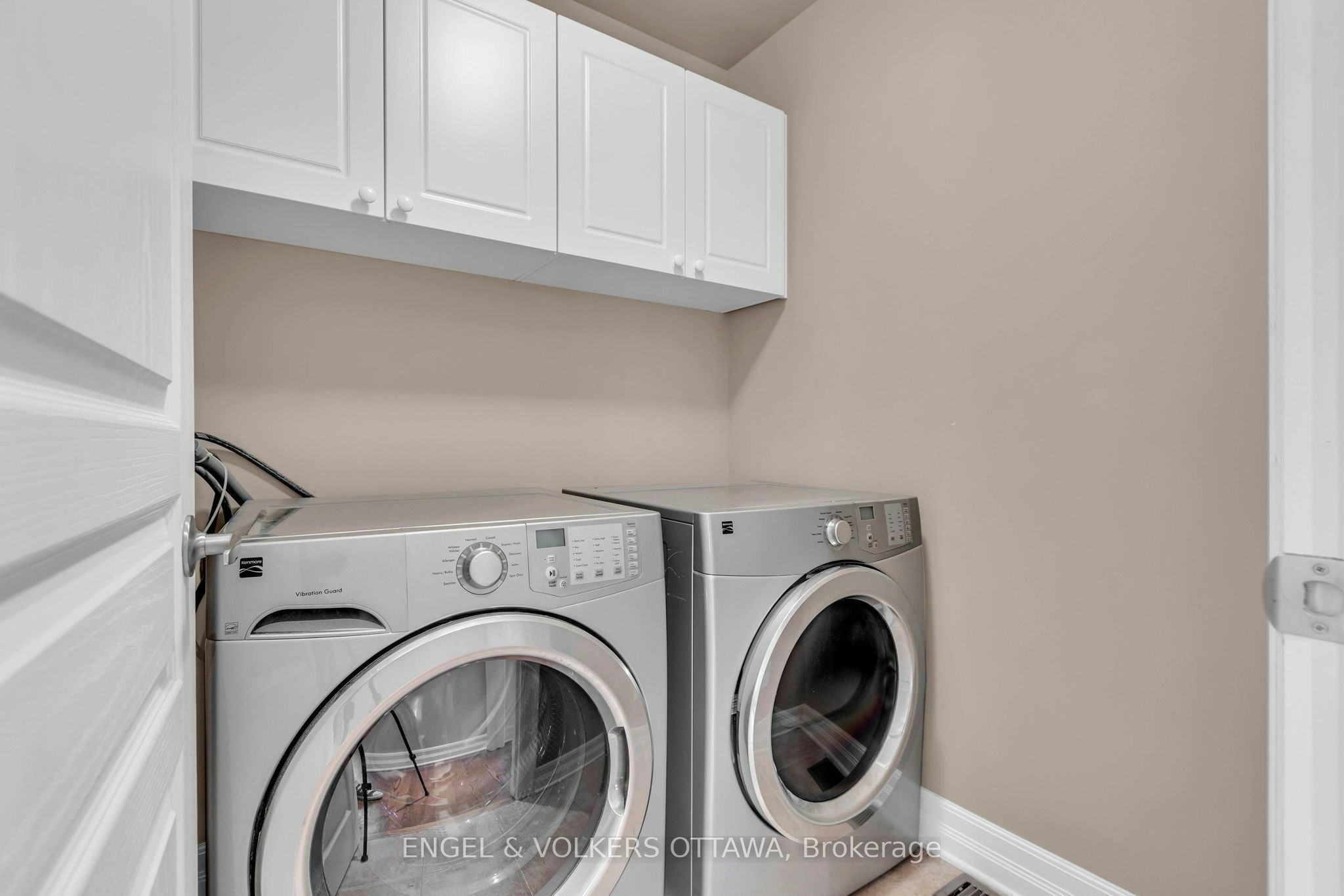 108 Manorhill Private, Ottawa, ON, K1H 2J4 - 22