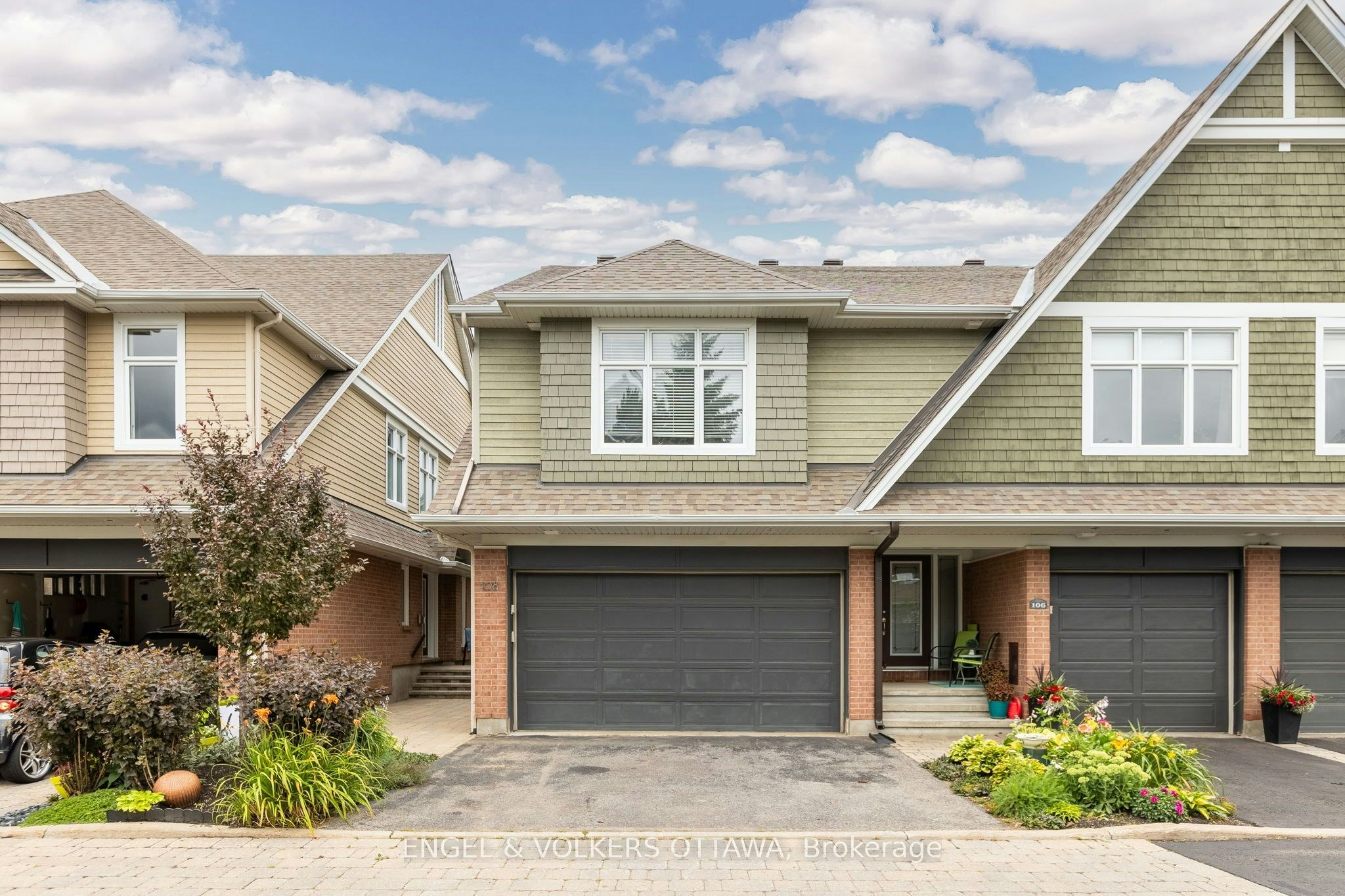 108 Manorhill Private, Ottawa, ON, K1H 2J4