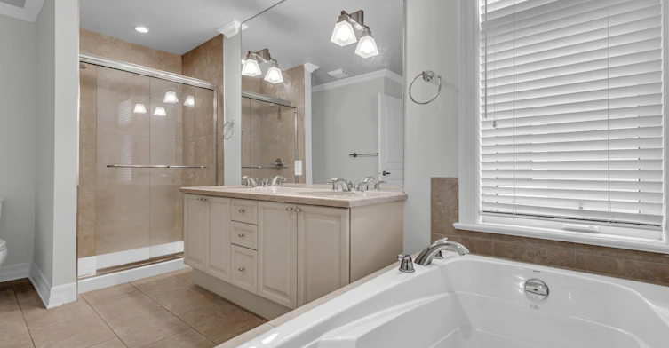 108 Manorhill Private, Ottawa, ON, K1H 2J4 - 18
