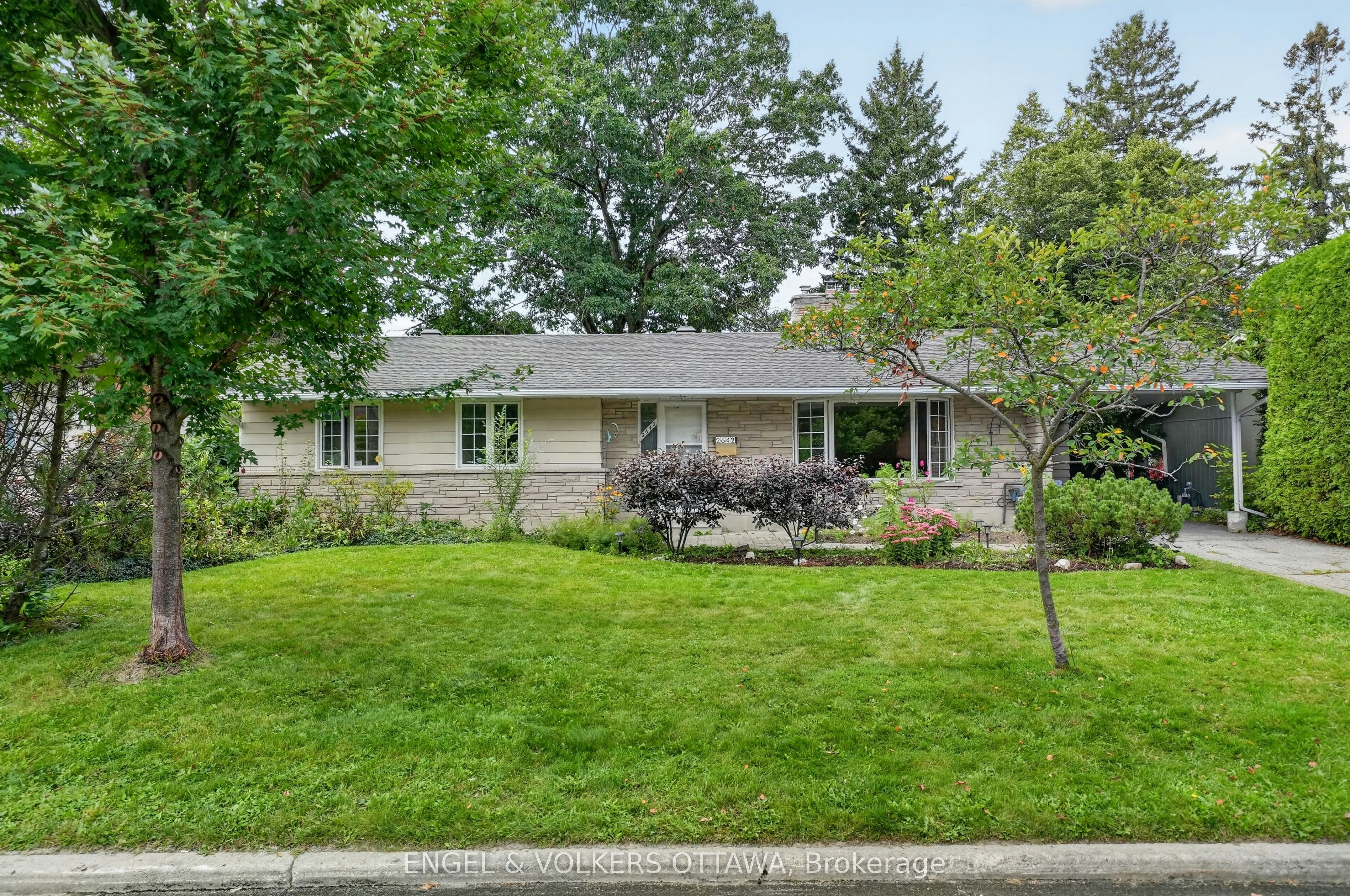 2642 Marble Crescent, Ottawa, ON, K1V 8L8