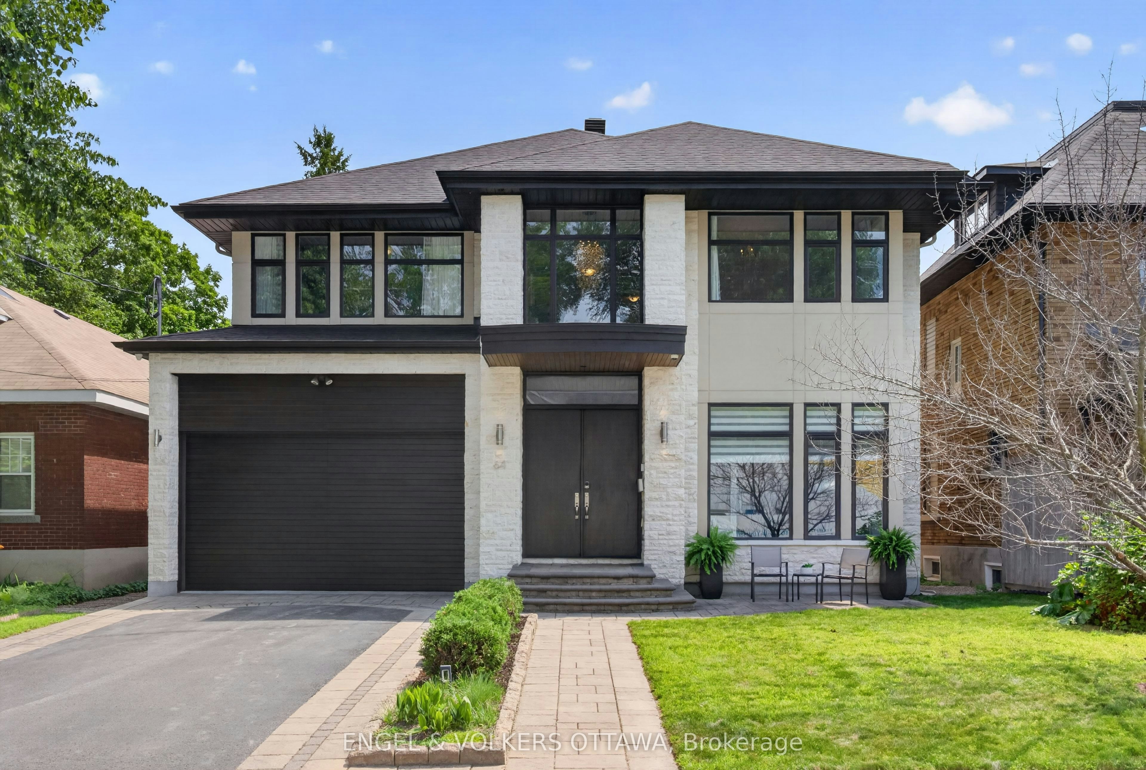 64 Helena Street, Ottawa, ON, K1Y 3N1