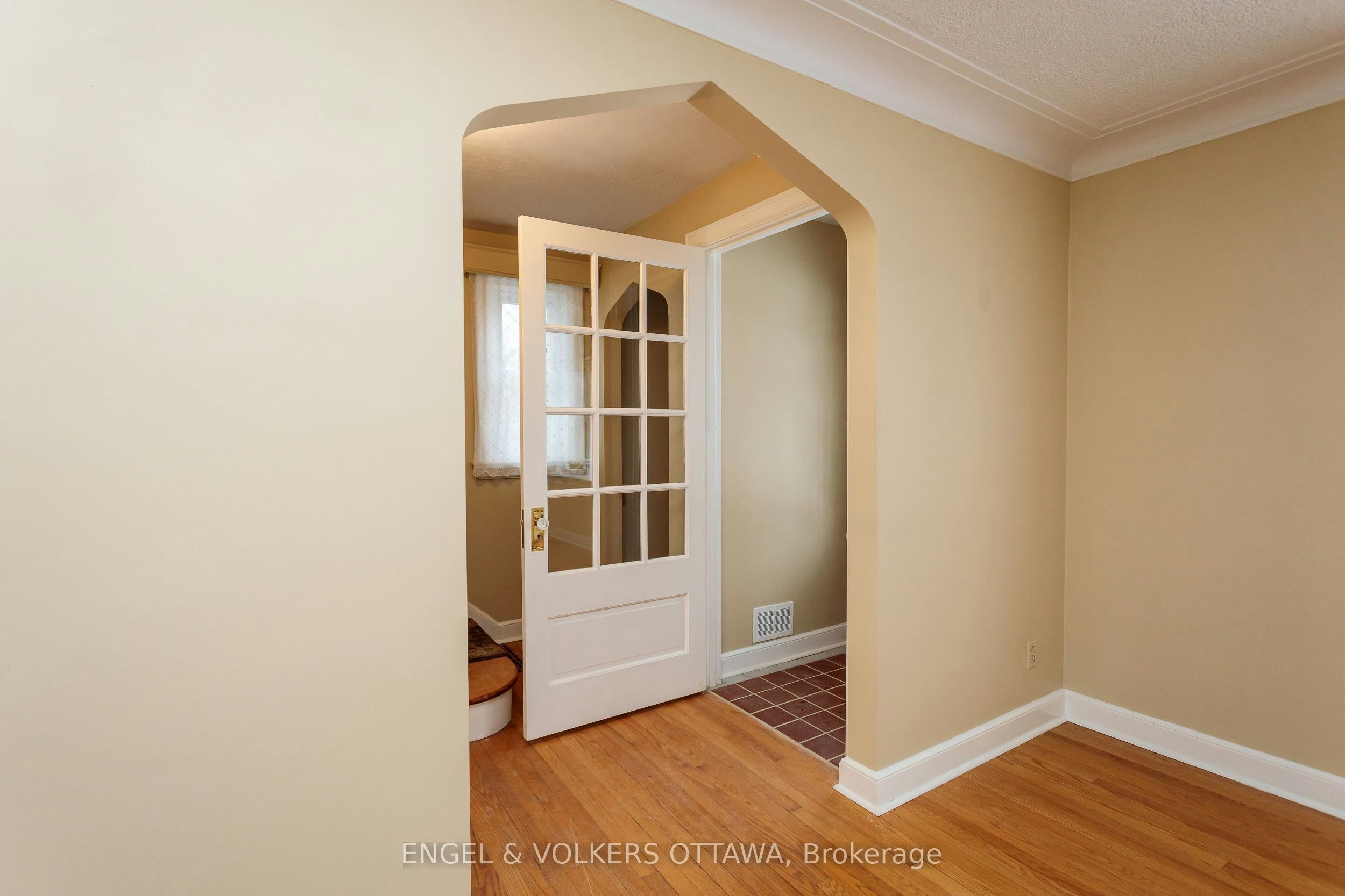 225 Pleasant Park Road, Ottawa, ON, K1H 5M4 - 7