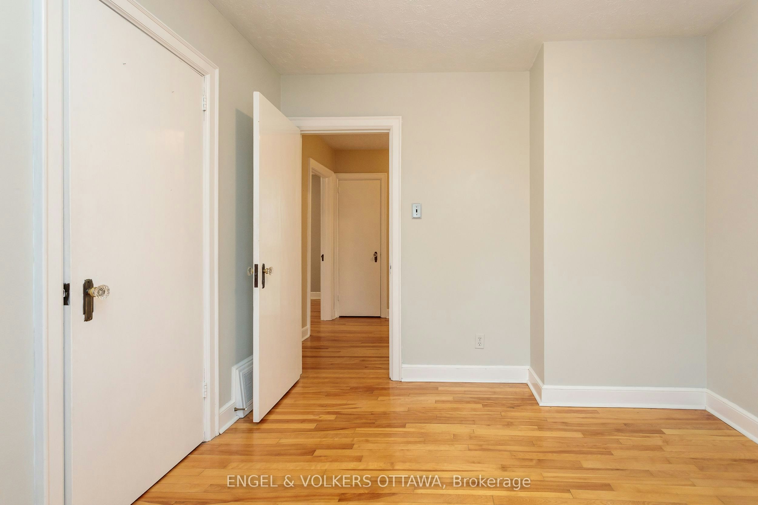225 Pleasant Park Road, Ottawa, ON, K1H 5M4 - 29