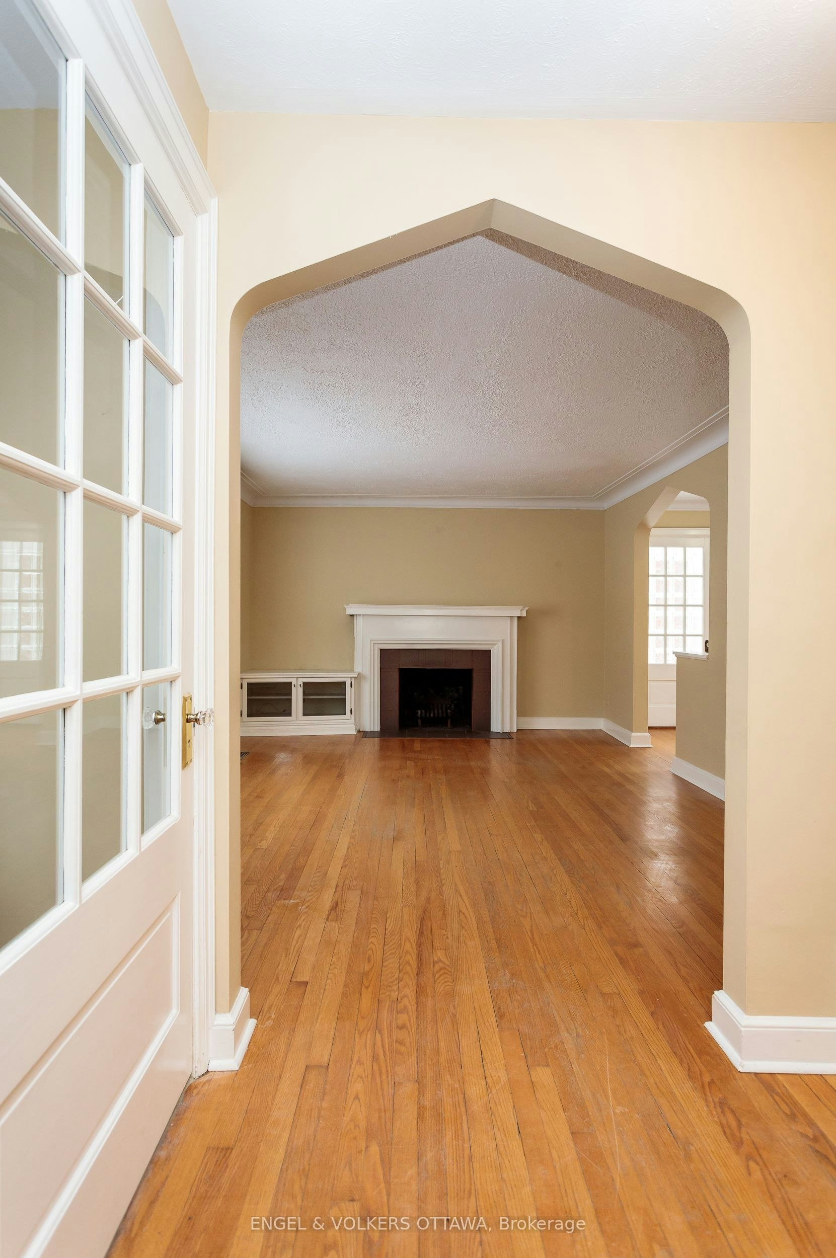 225 Pleasant Park Road, Ottawa, ON, K1H 5M4 - 8