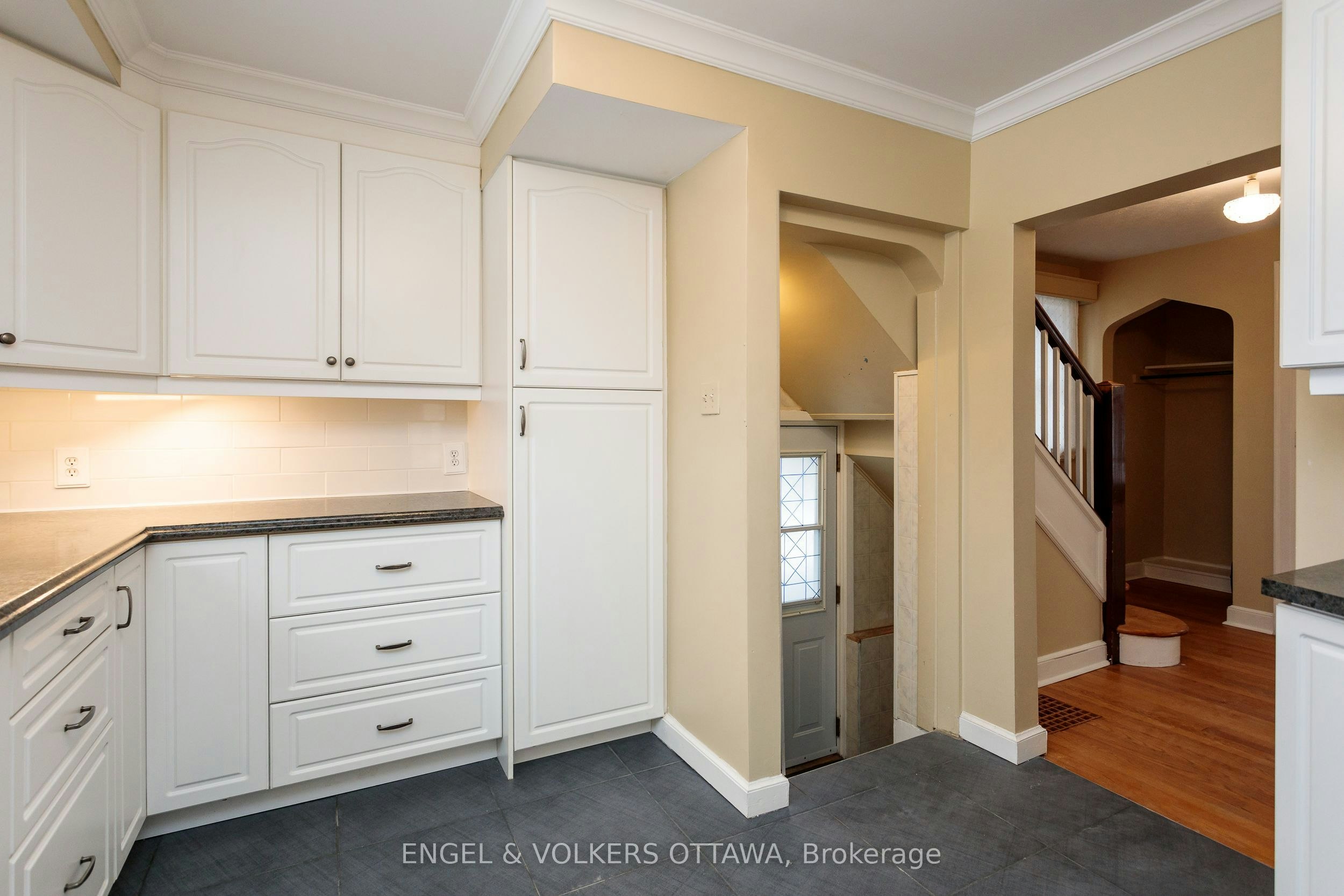 225 Pleasant Park Road, Ottawa, ON, K1H 5M4 - 25