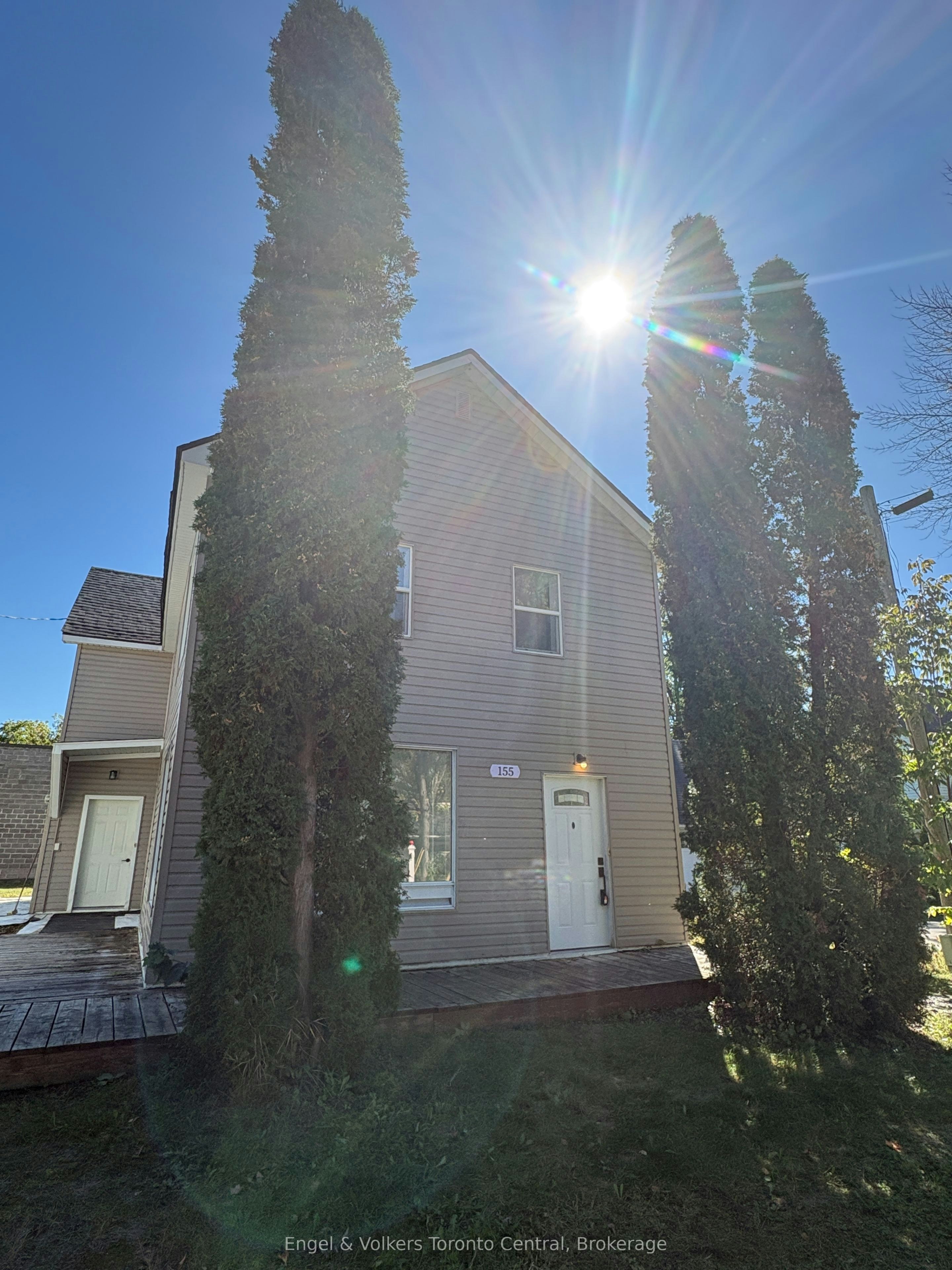 155 Hughson Street, Gravenhurst, ON, P1P 1H2 - 2